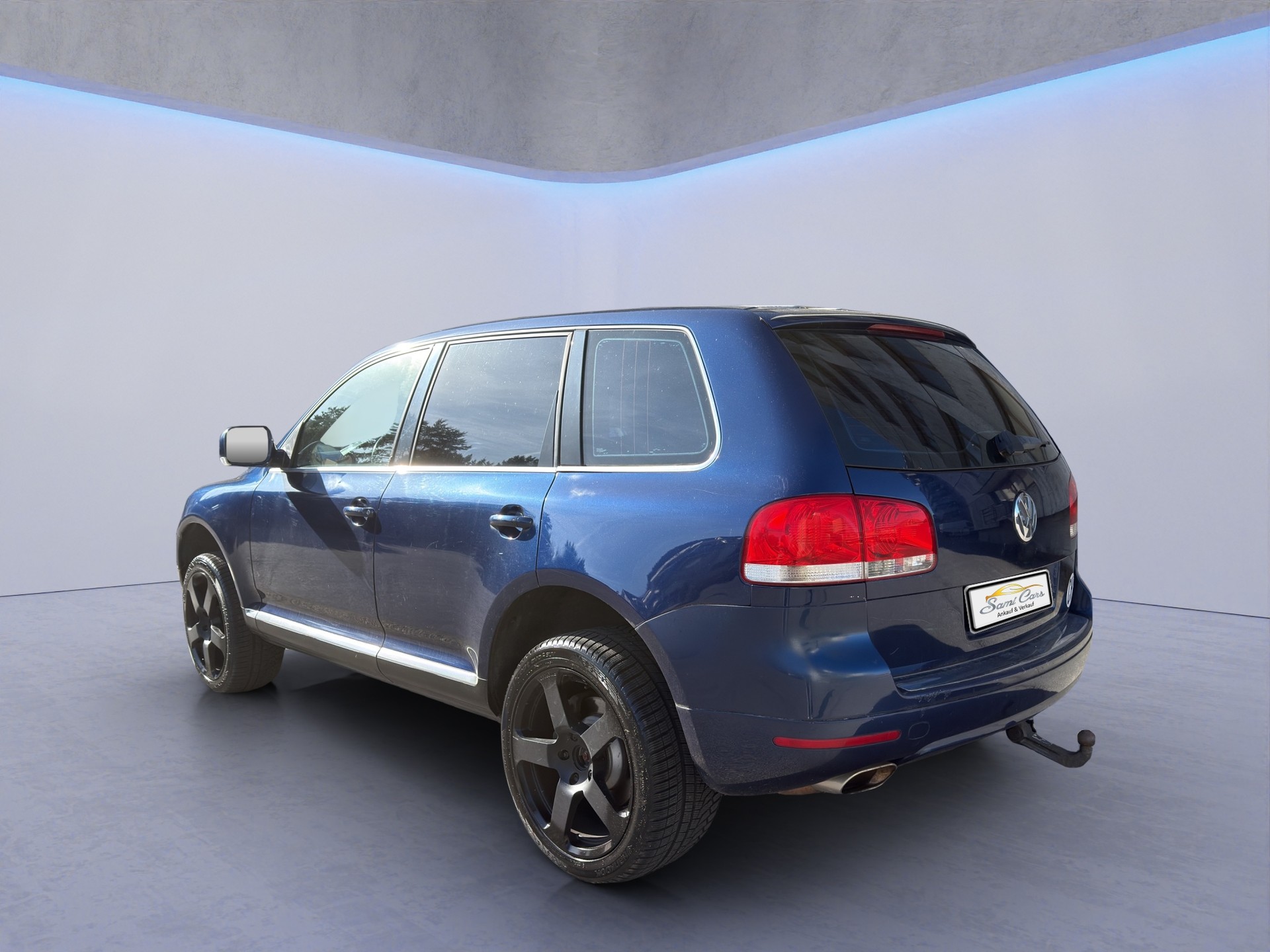 VW Touareg 4.2 V8 Automatic-image-5