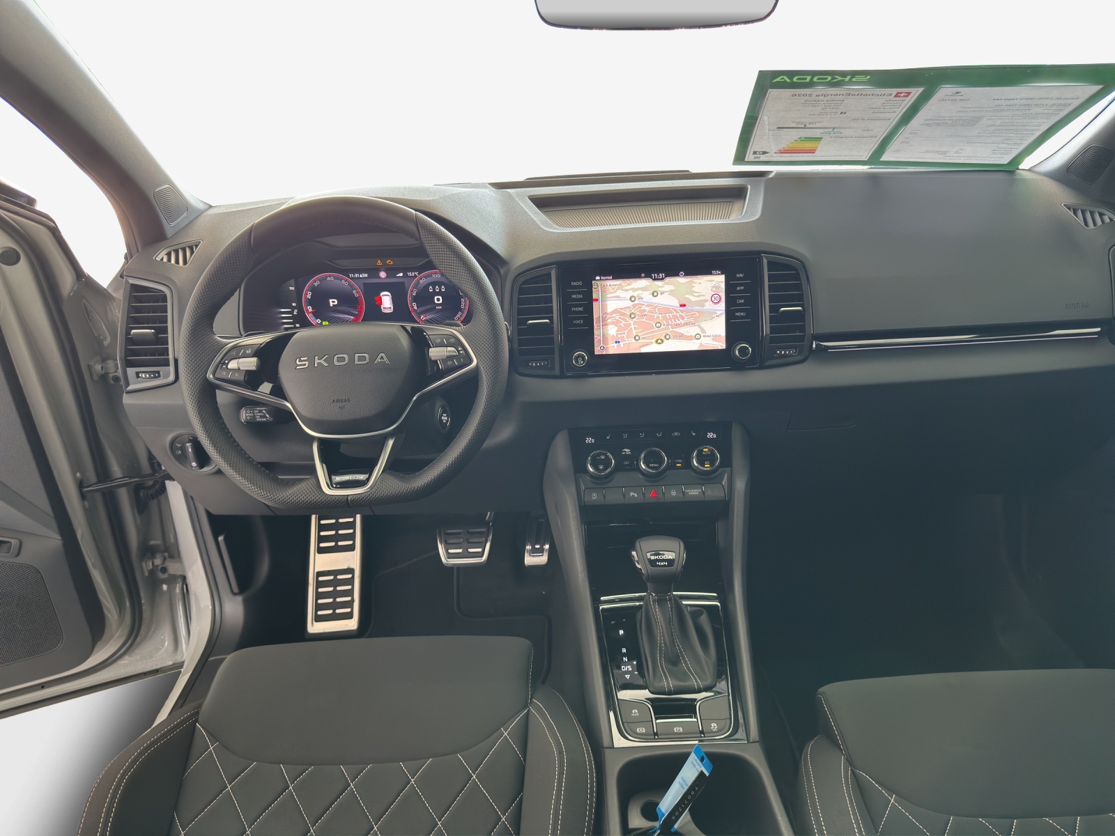 SKODA Karoq 2.0 TSI SportLine 4x4 DSG-image-8