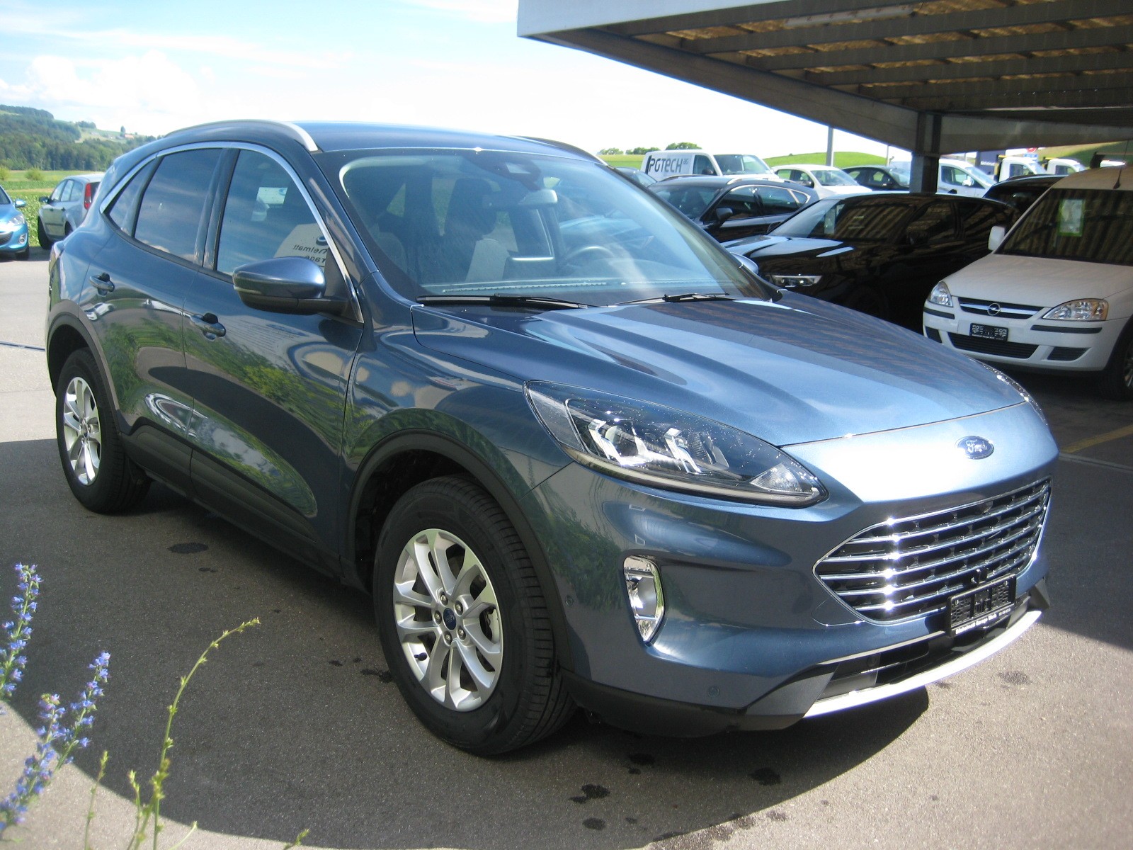 FORD Kuga 2.5 FHEV Titanium FWD-image-4