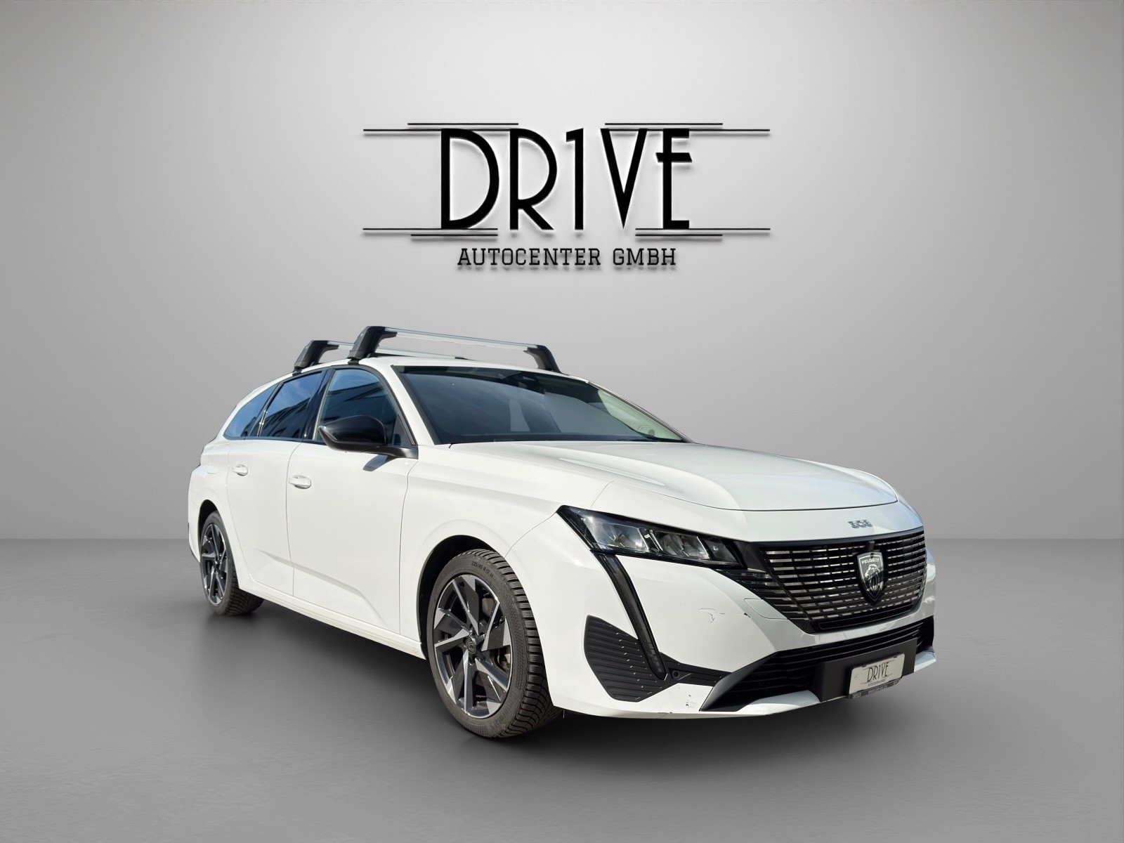 PEUGEOT 308 SW 1.5 BlueHDI Allure Pack EAT8-showroom-element-2