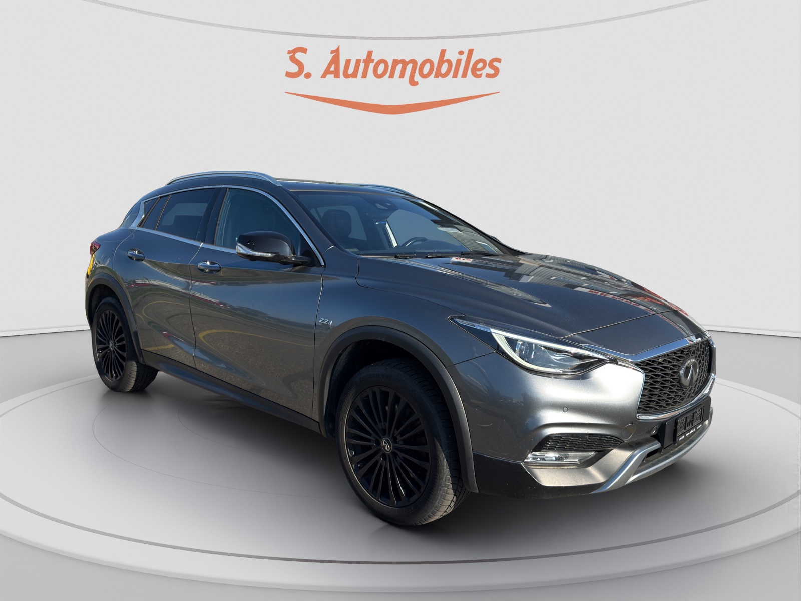 INFINITI QX30 2.2d Premium Tech DCT AWD-image-9