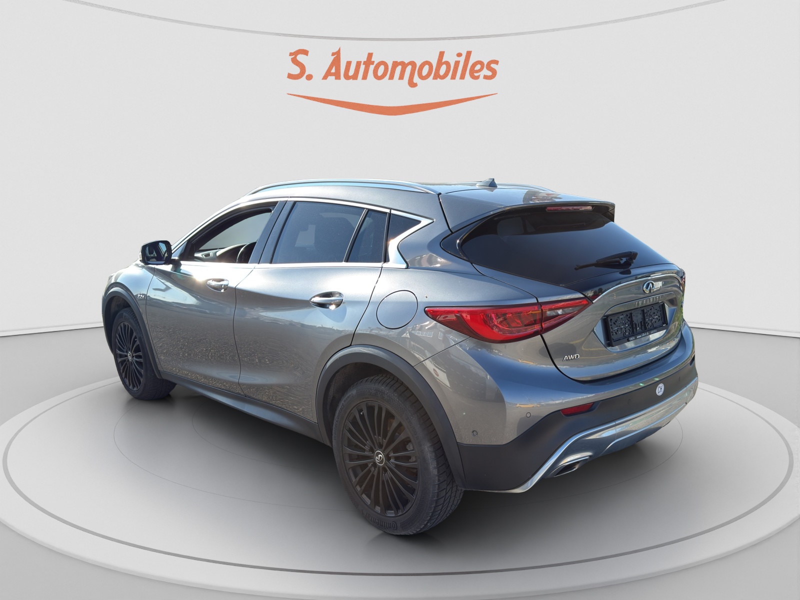 INFINITI QX30 2.2d Premium Tech DCT AWD-image-3
