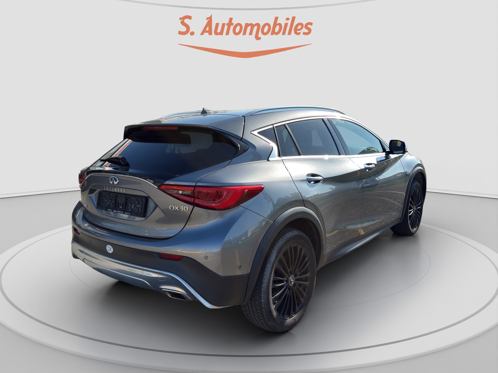 INFINITI QX30 2.2d Premium Tech DCT AWD-image-5