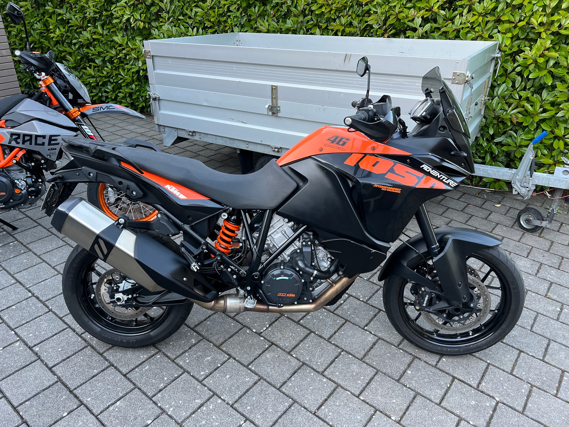 KTM 1050 Adventure ABS-image-1