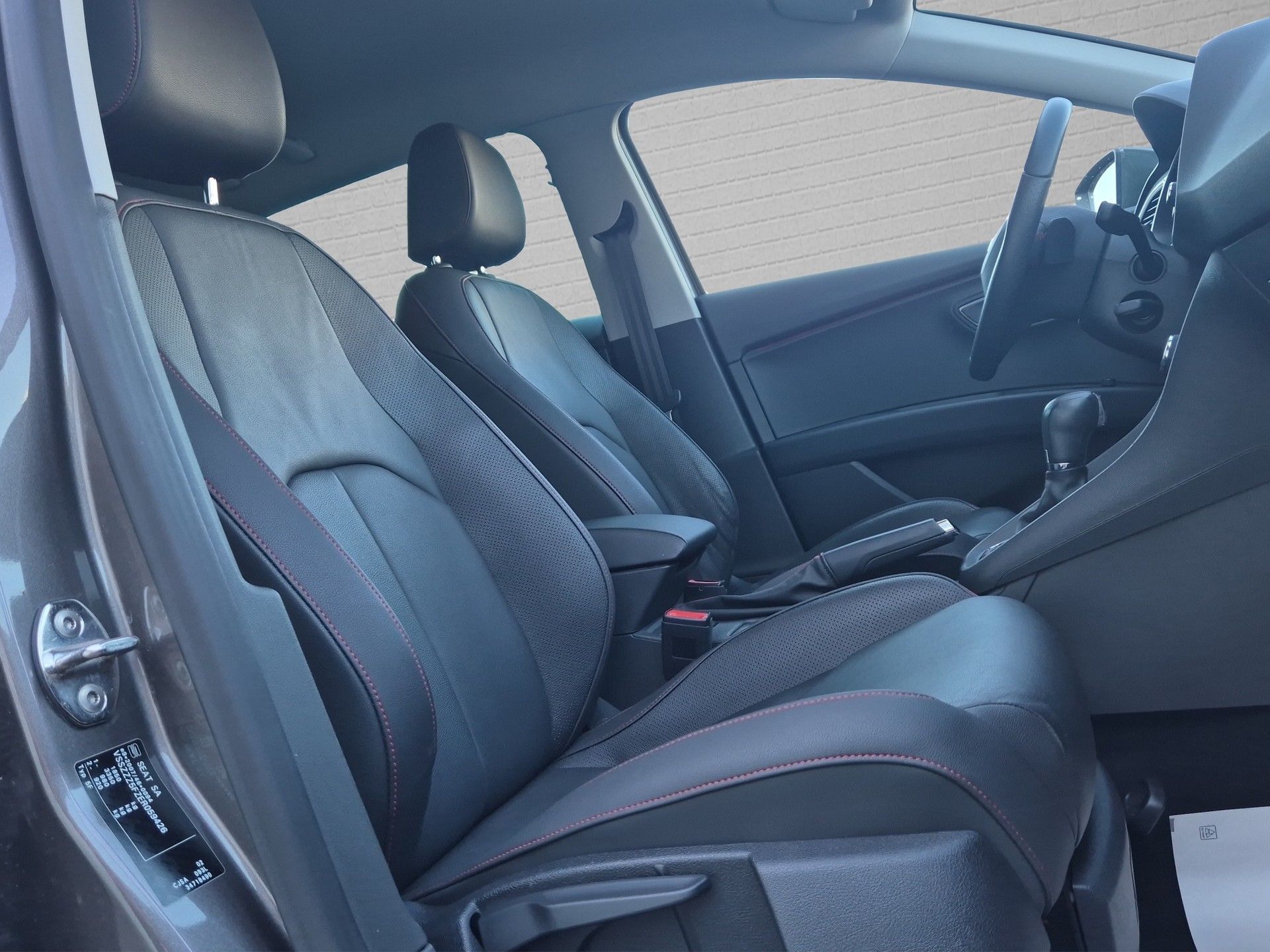 SEAT Leon 1.8 TSI FR DSG-image-17