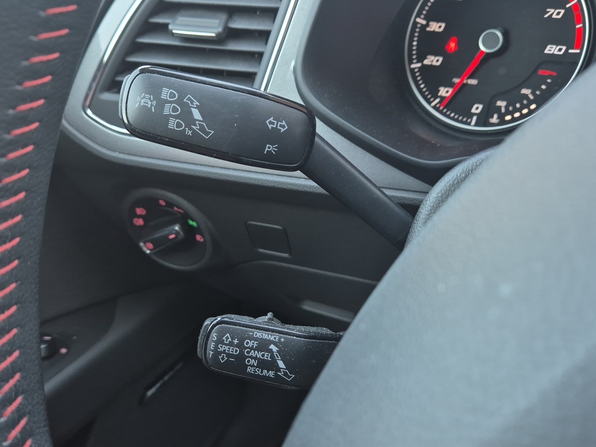 SEAT Leon 1.8 TSI FR DSG-image-25