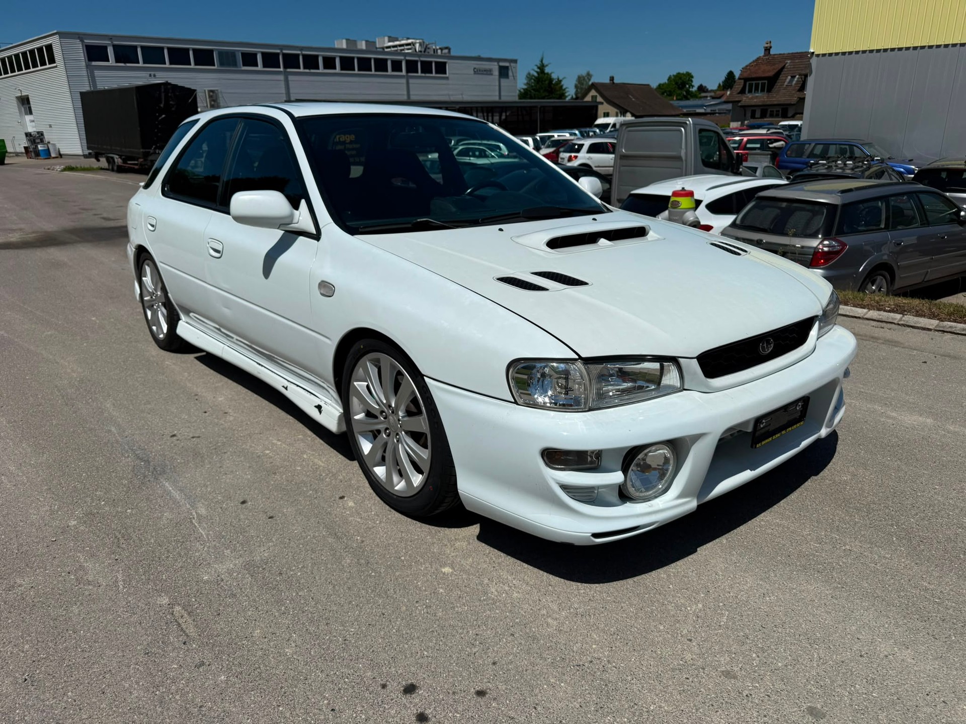 SUBARU Impreza 2.0 Turbo-image-1