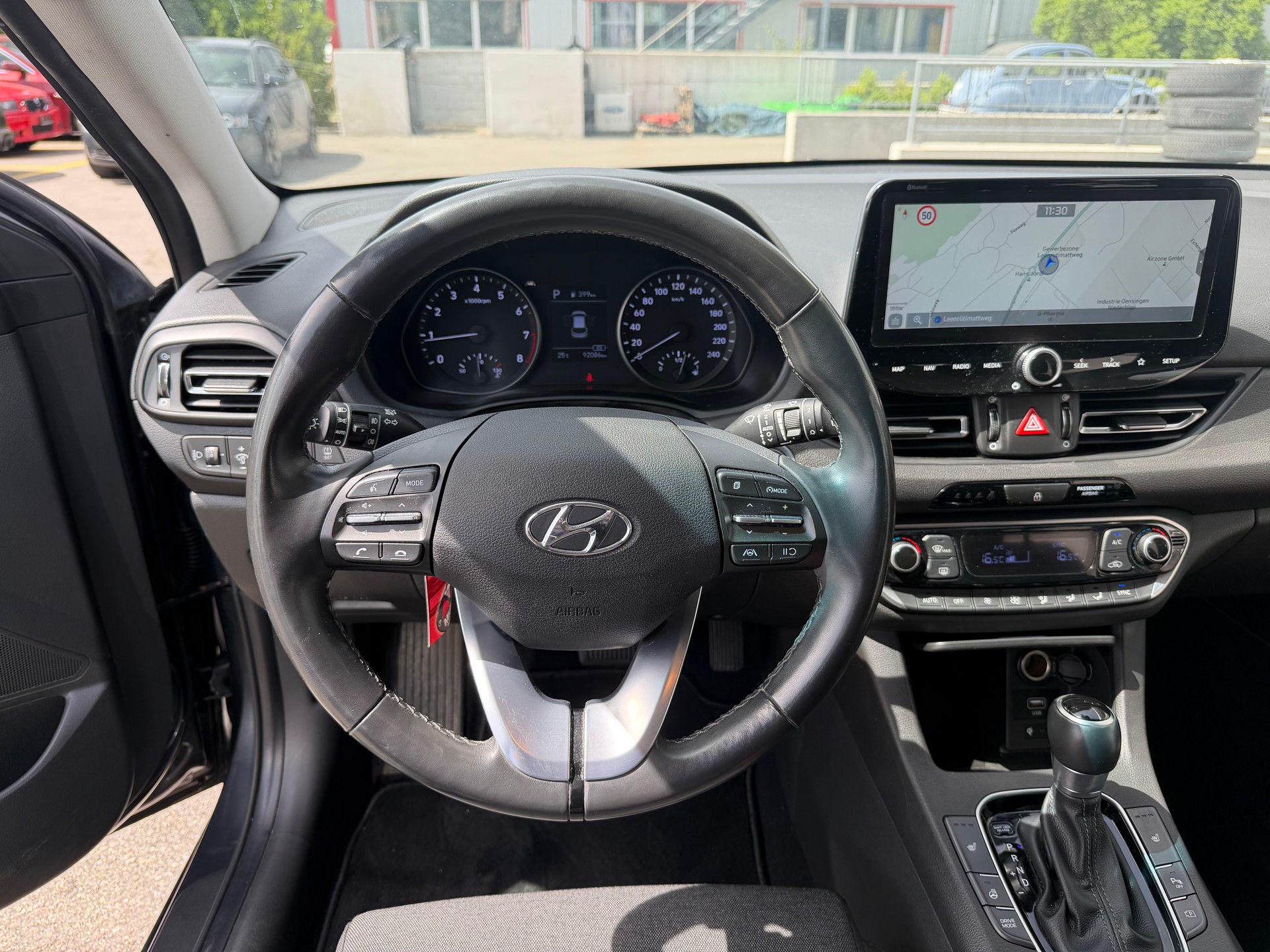 HYUNDAI i30 Wagon 1.5 T-GDi Origo 48V MH DCT-image-12