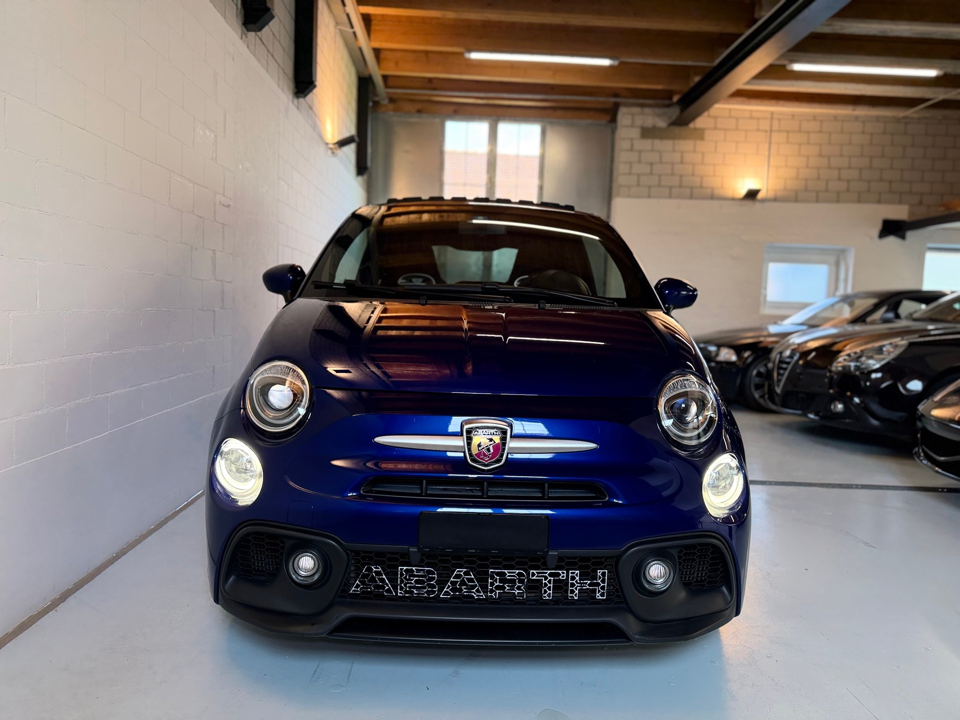 FIAT 595 1.4 16V Turbo Abarth Facelift-showroom-element-1