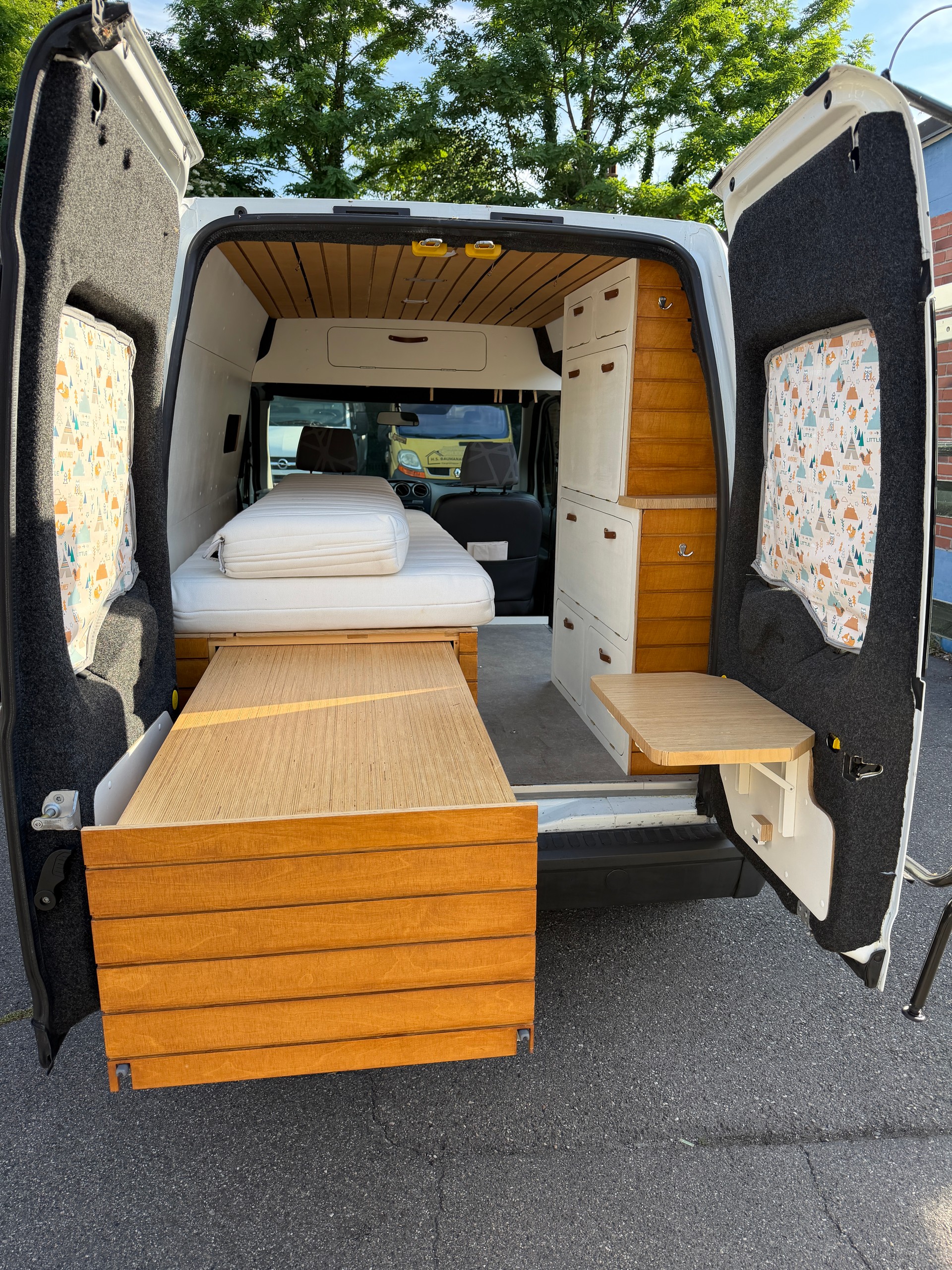 FORD transit connect 1.8 TDCI Camper- Clever Ausgebaut-image-4
