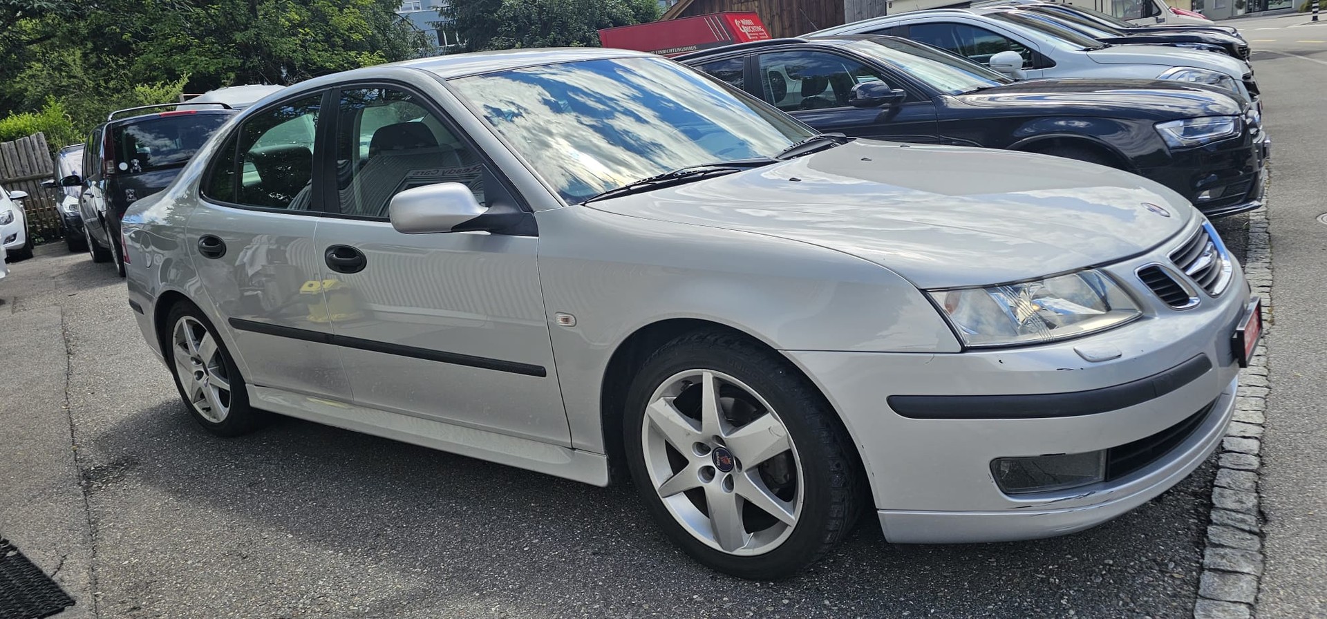 SAAB 9-3 2.0t Vector-image-2
