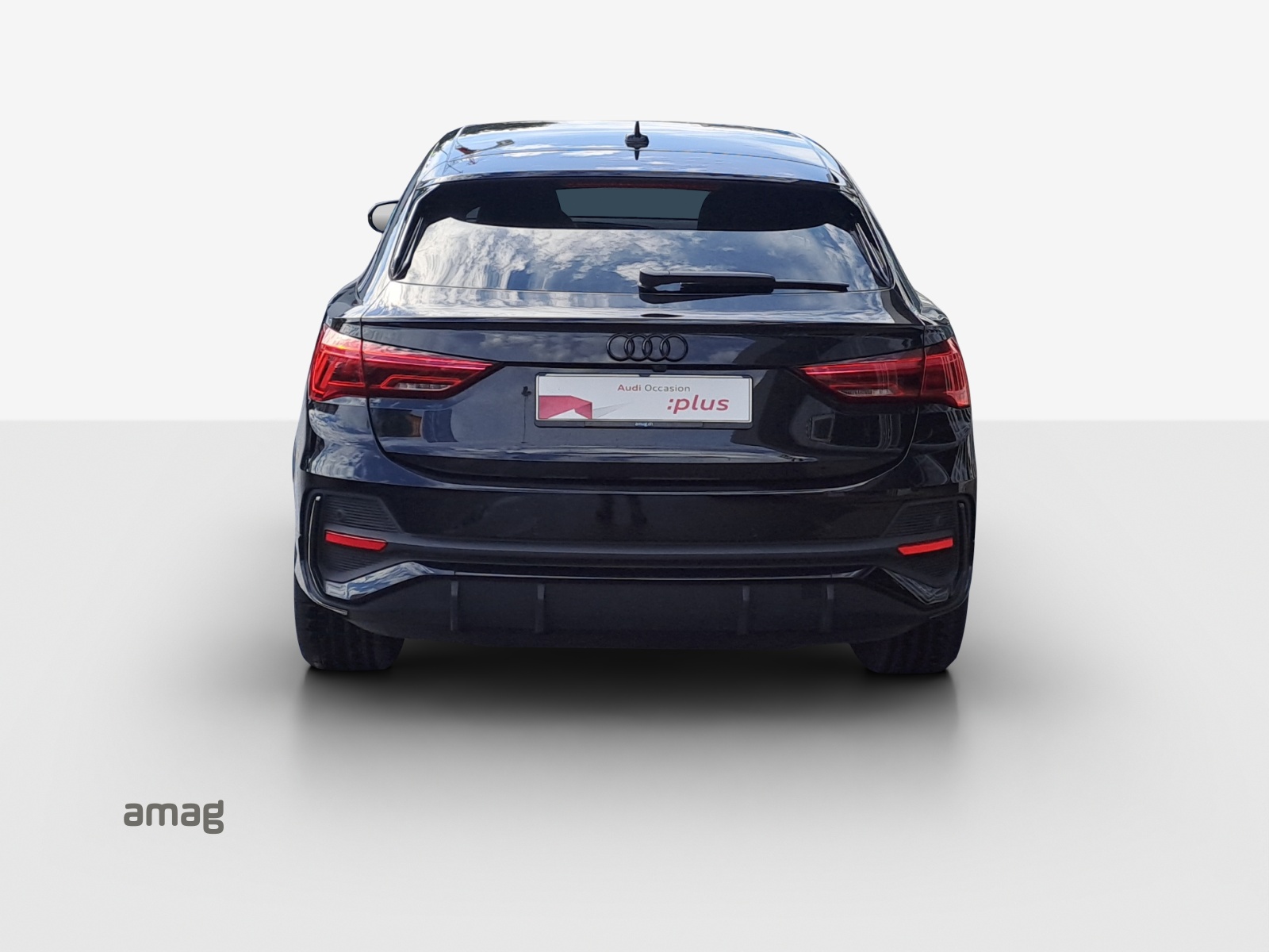 AUDI Q3 Sportback 35 TFSI S line Attraction S-tronic-showroom-element-3