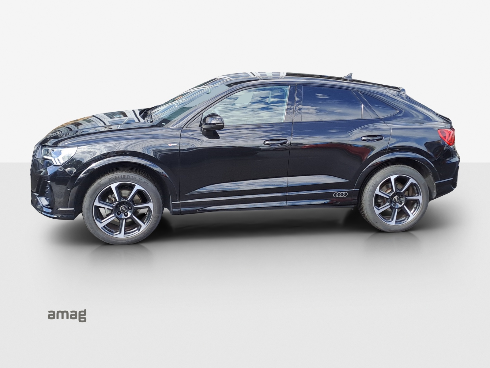 AUDI Q3 Sportback 35 TFSI S line Attraction S-tronic-showroom-element-1