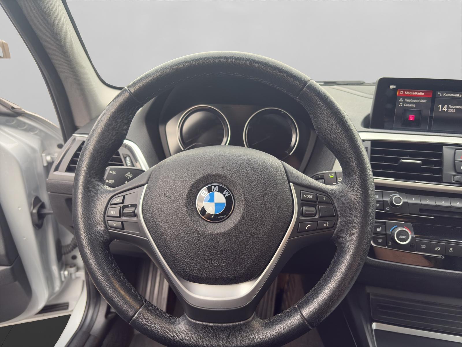 BMW 118i Steptronic-image-9