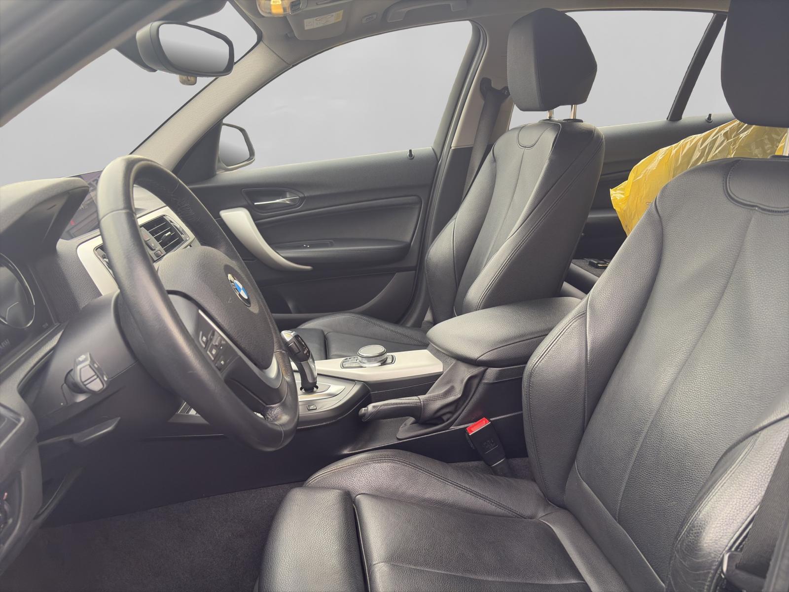 BMW 118i Steptronic-image-8