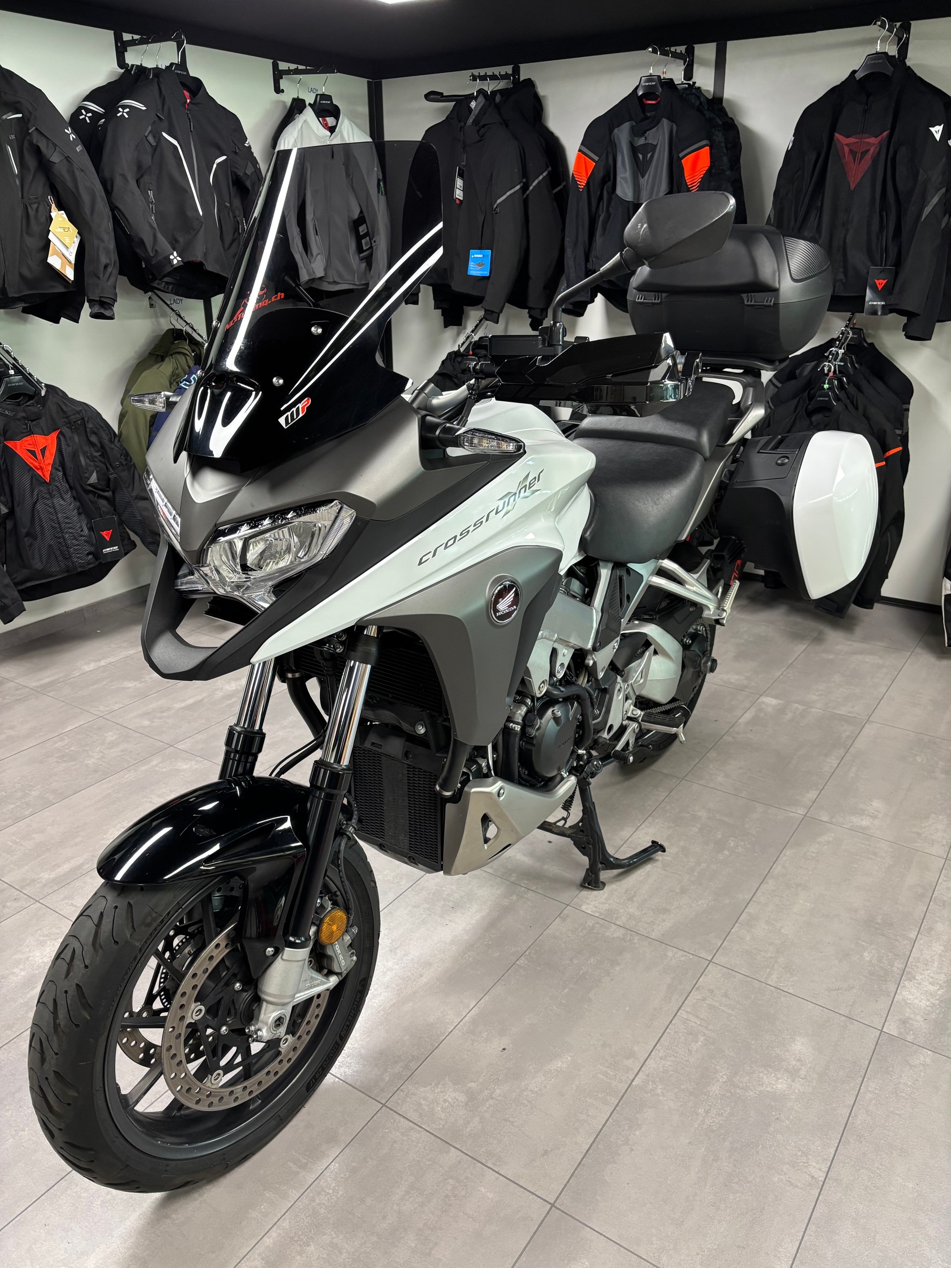 HONDA VFR 800 XA Crossrunner-image-3