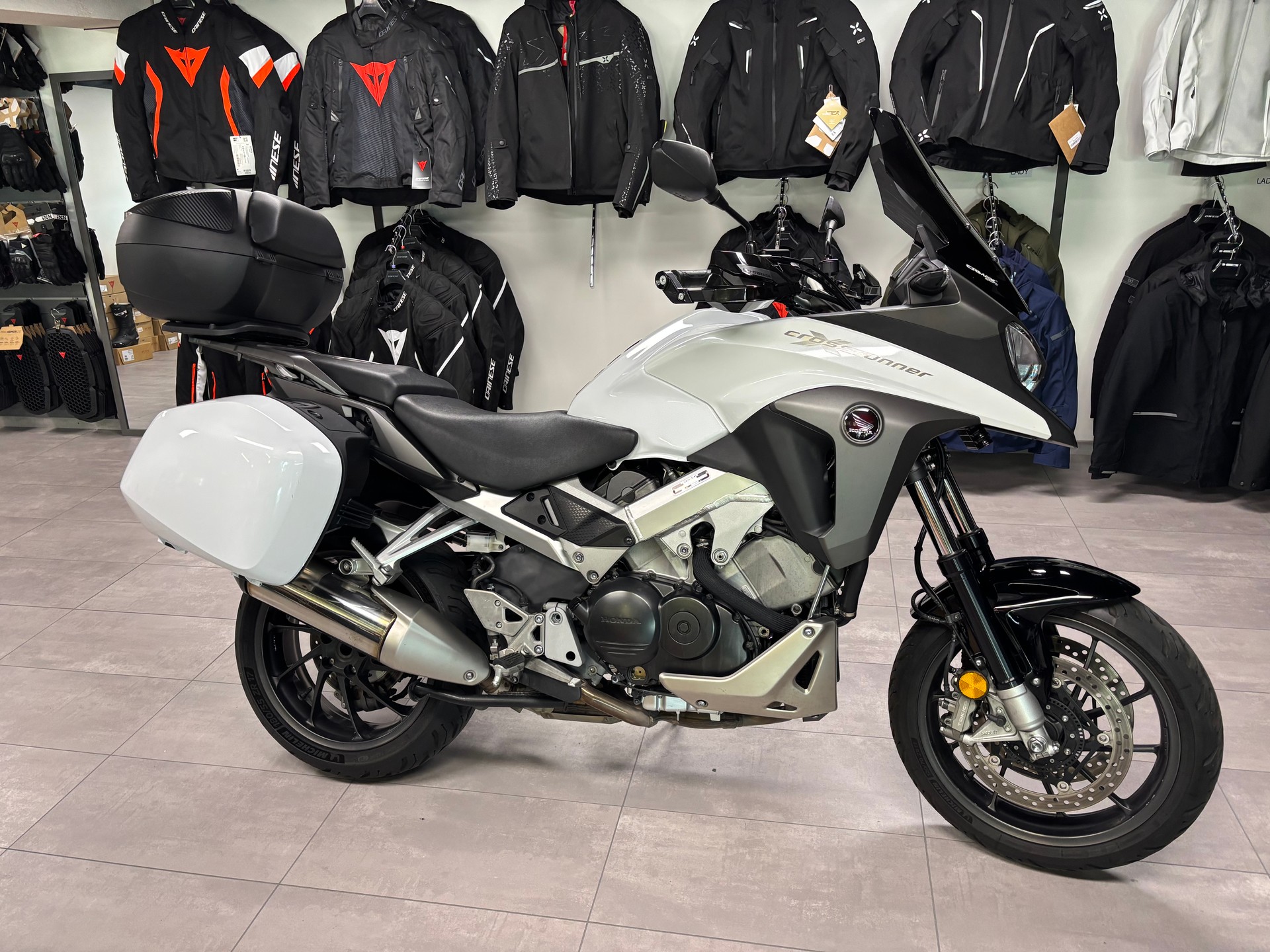 HONDA VFR 800 XA Crossrunner-image-0