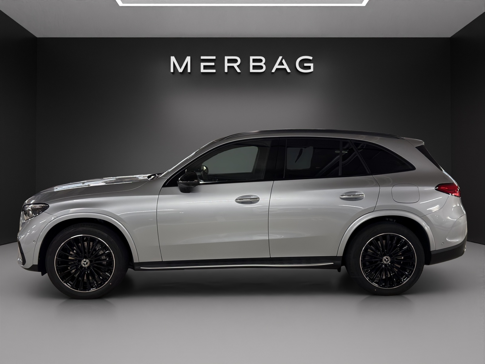MERCEDES-BENZ GLC 300 e 4Matic 9G-Tronic-image-5