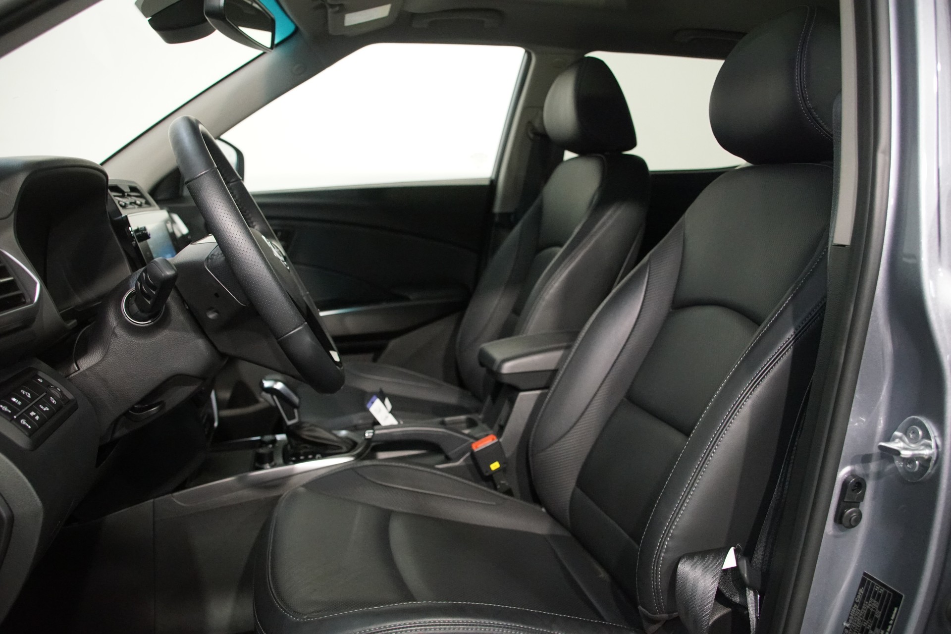 KGM-SsangYong Tivoli 1.5 T GDI Titanium SWISS 4WD Automat-image-12