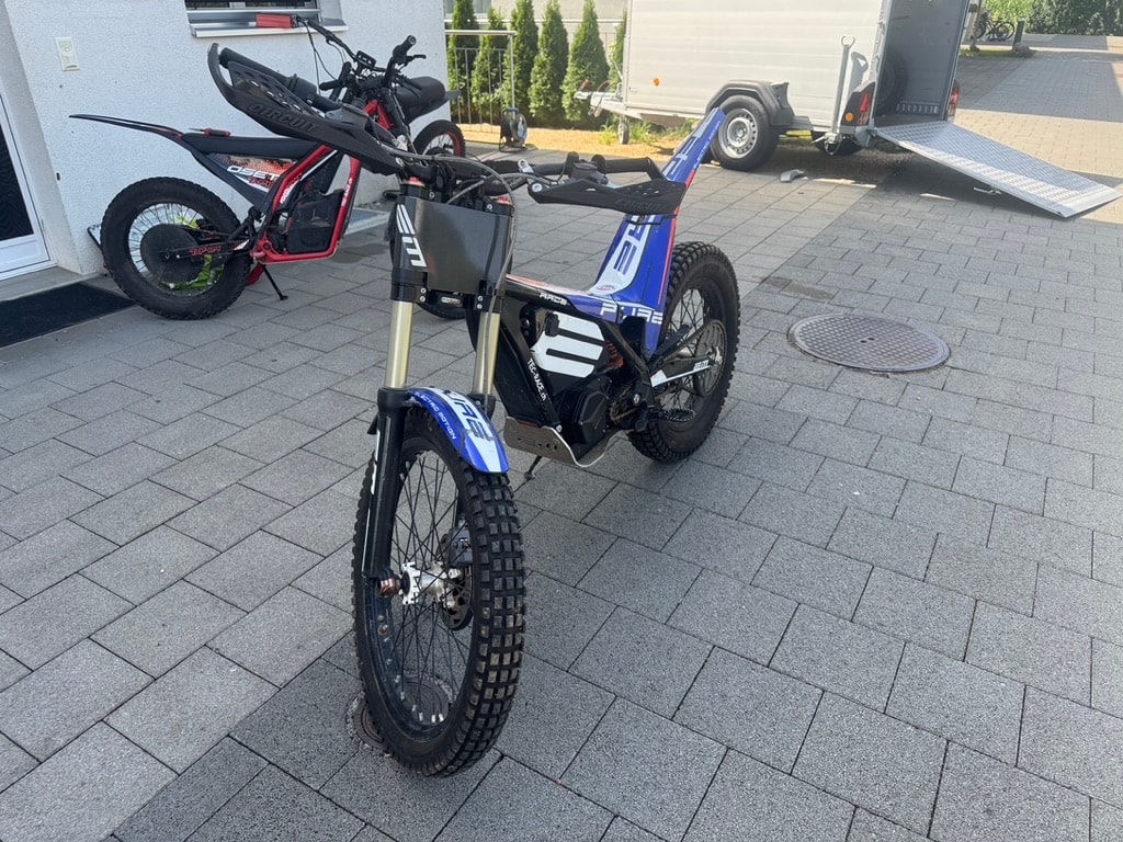 ELECTRIC MOTION 2020 EM EPure Race-image-3