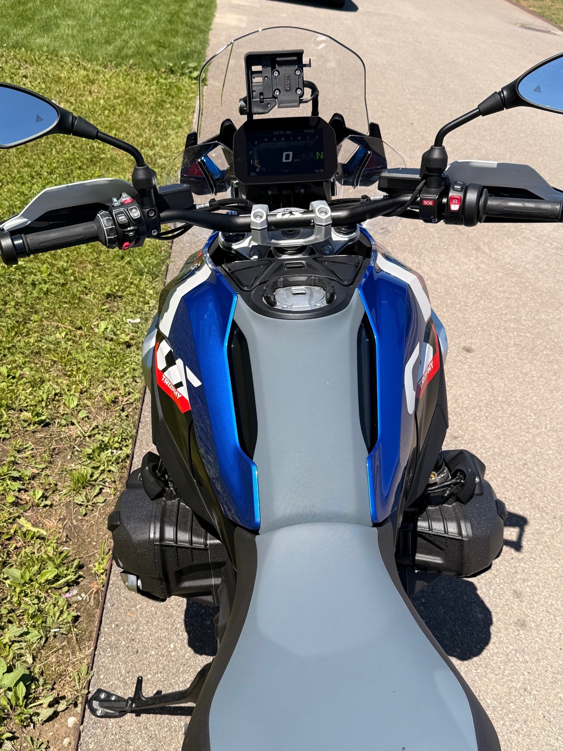 BMW R 1300 GS-image-8