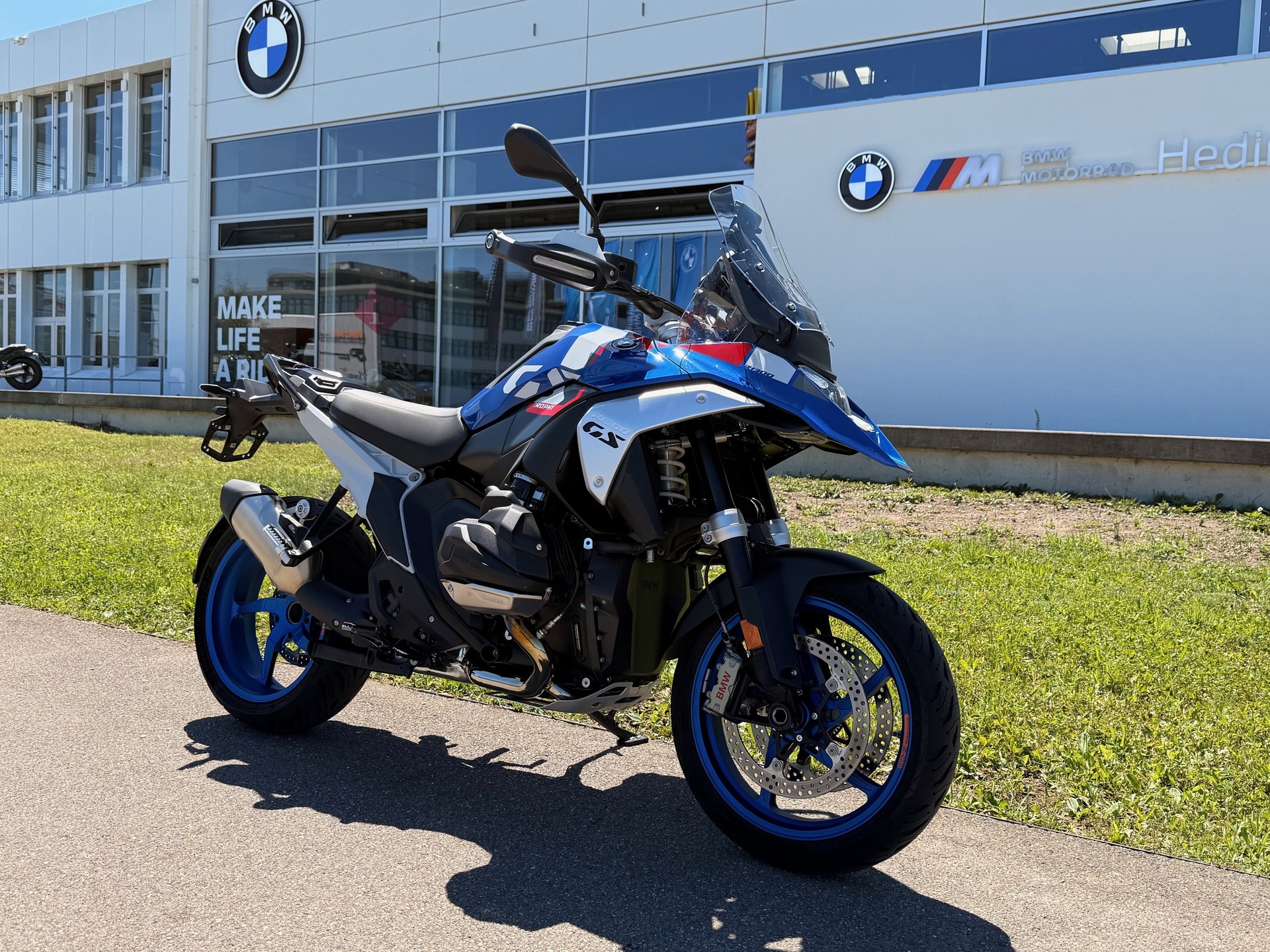 BMW R 1300 GS-image-1