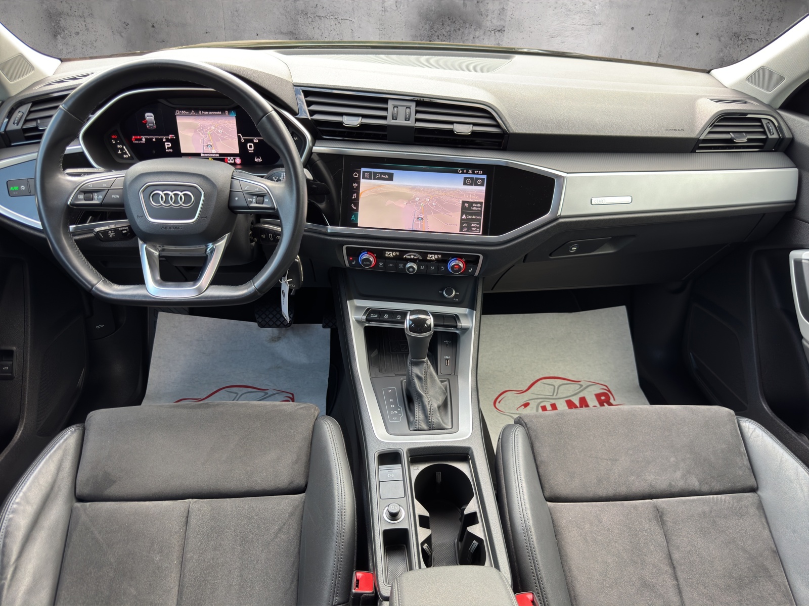 AUDI Q3 Sportback 35 TFSI Attraction S-tronic-image-9