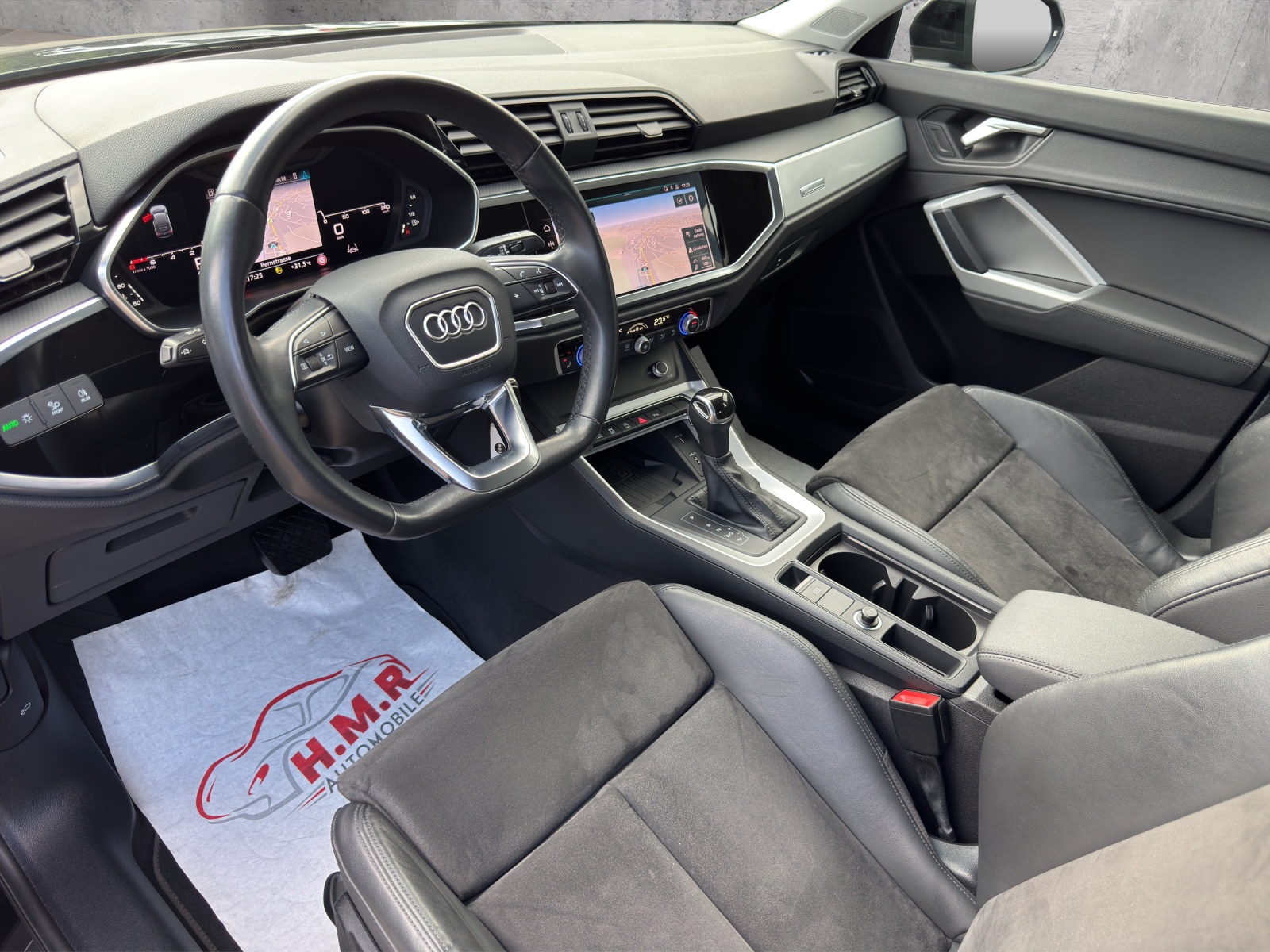 AUDI Q3 Sportback 35 TFSI Attraction S-tronic-image-8