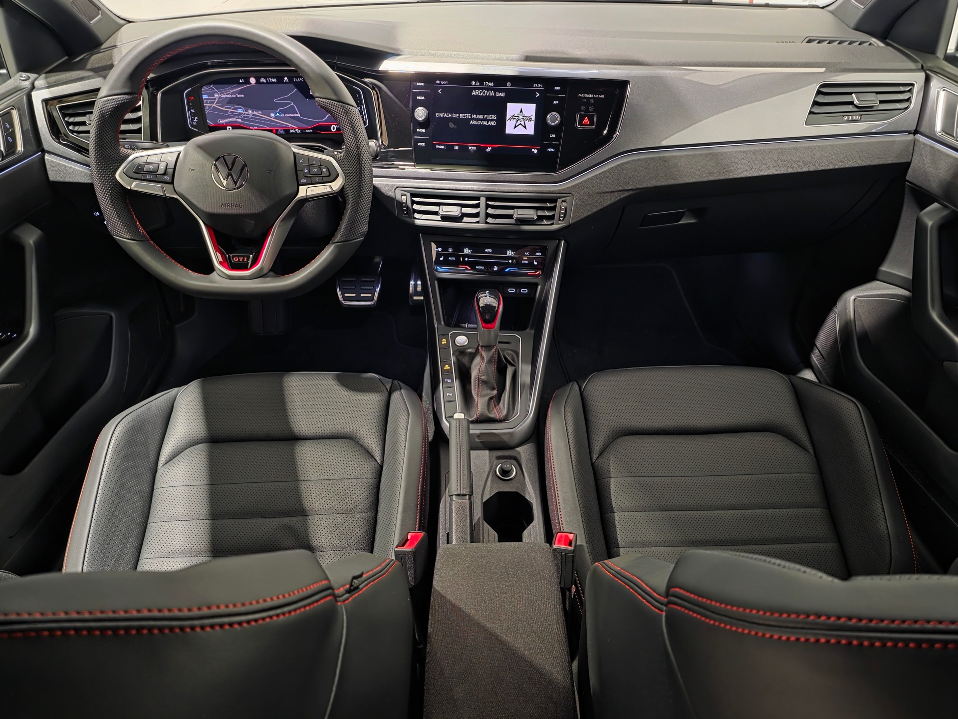 VW Polo 2.0 TSI GTI DSG-image-4