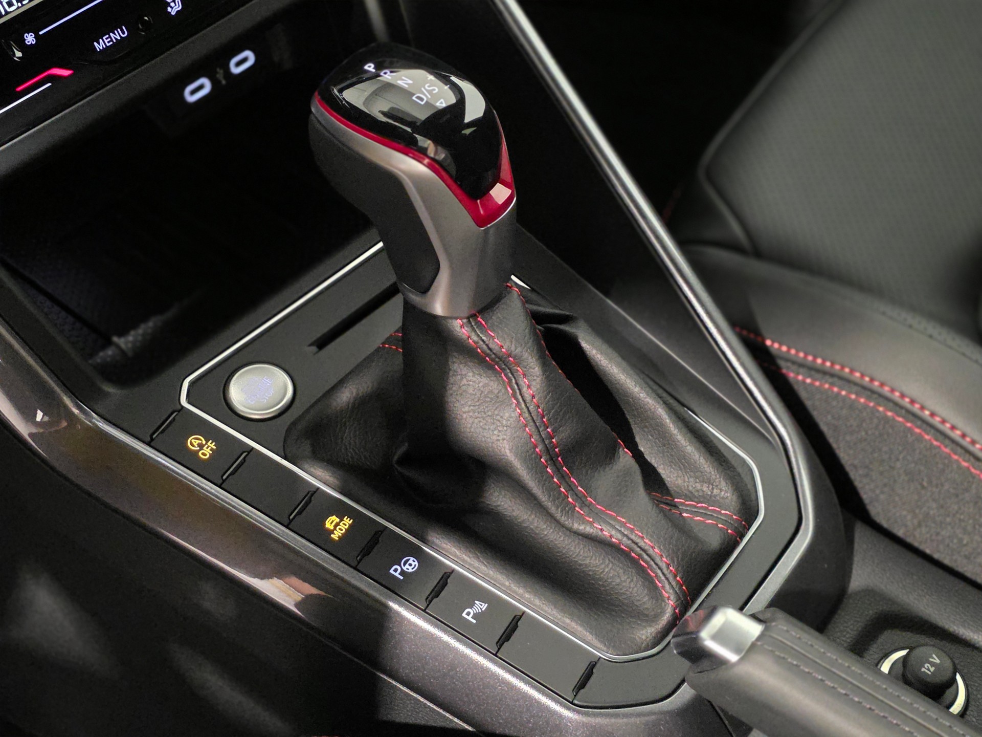 VW Polo 2.0 TSI GTI DSG-image-13