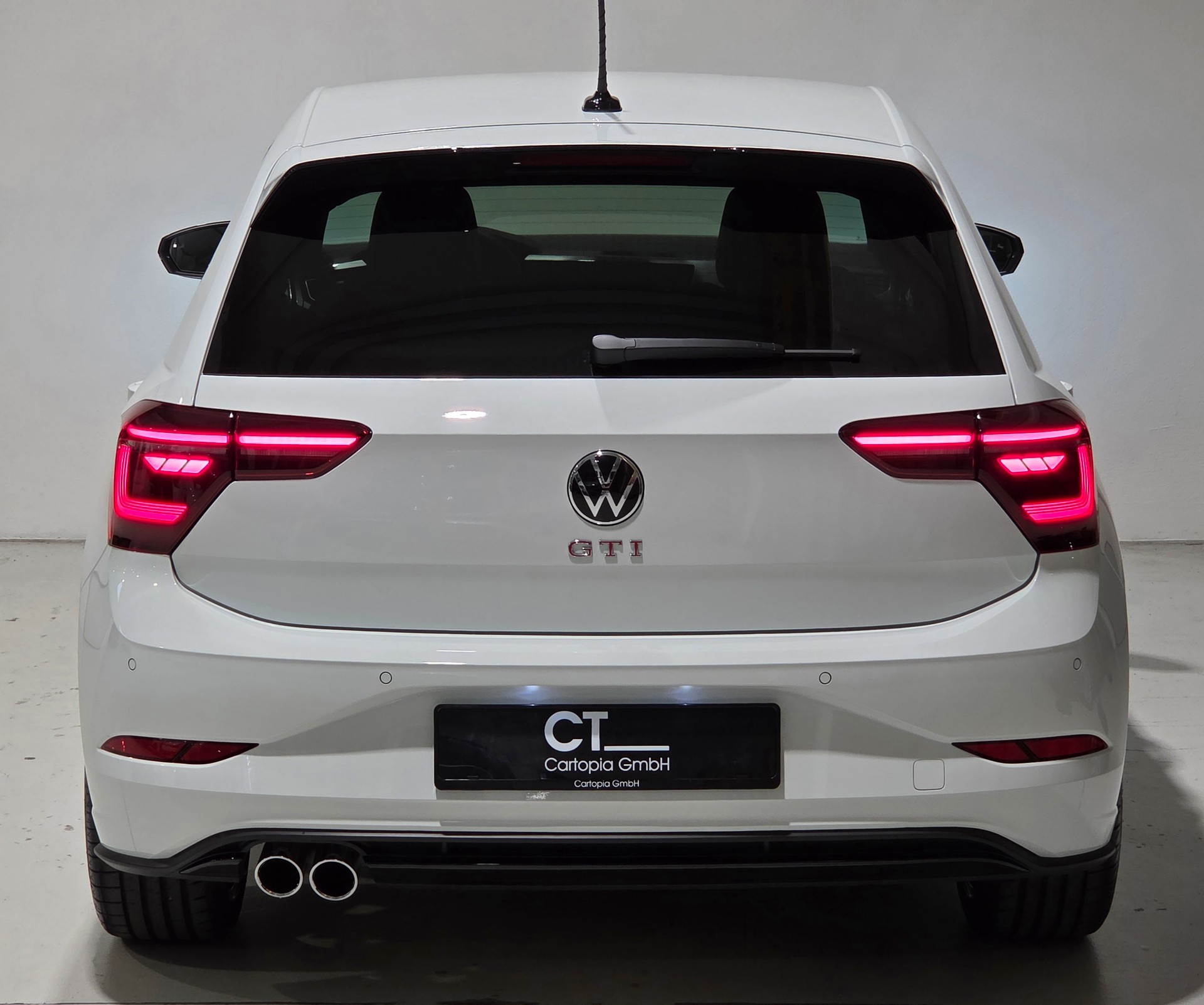 VW Polo 2.0 TSI GTI DSG-showroom-element-3