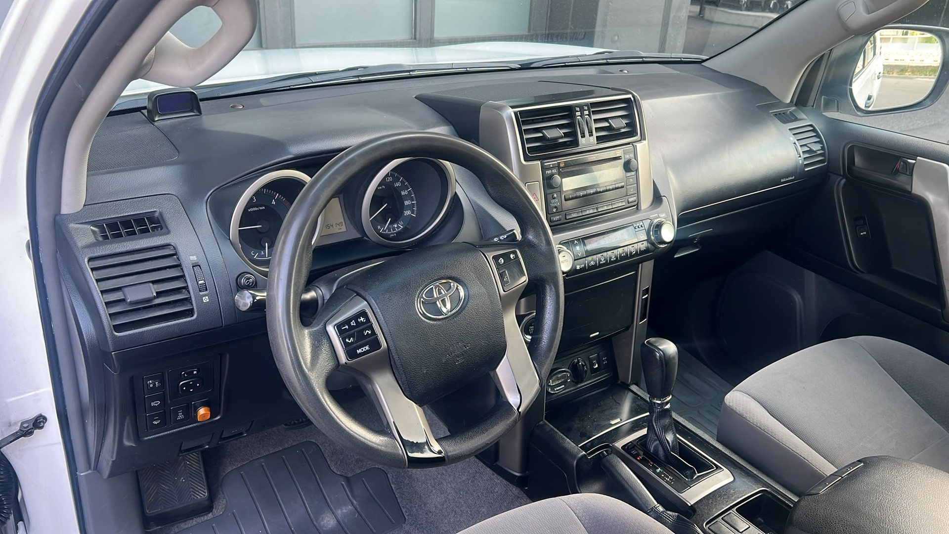 TOYOTA Land Cruiser 3.0 TD Linea Luna-image-9