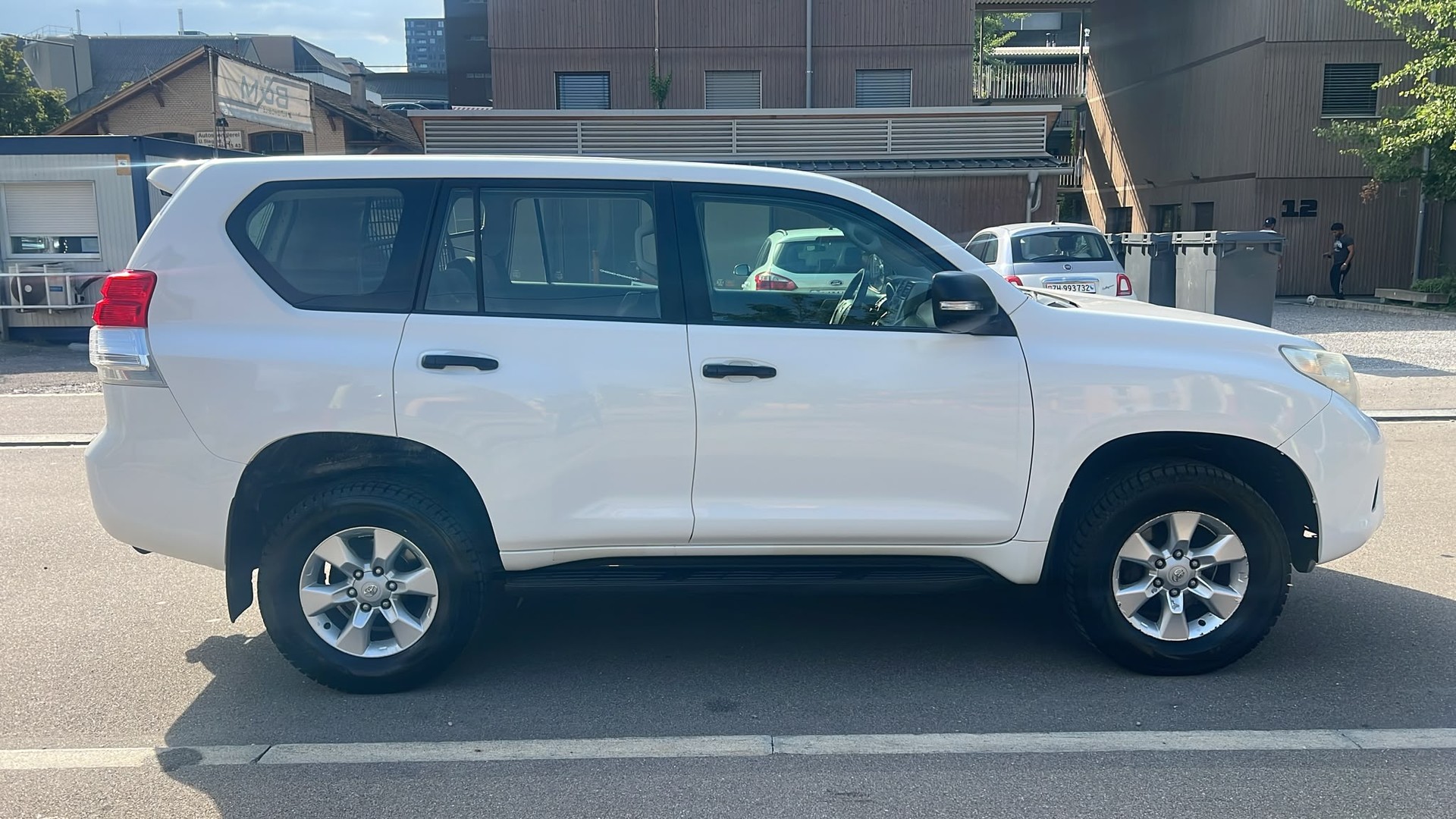 TOYOTA Land Cruiser 3.0 TD Linea Luna-image-3