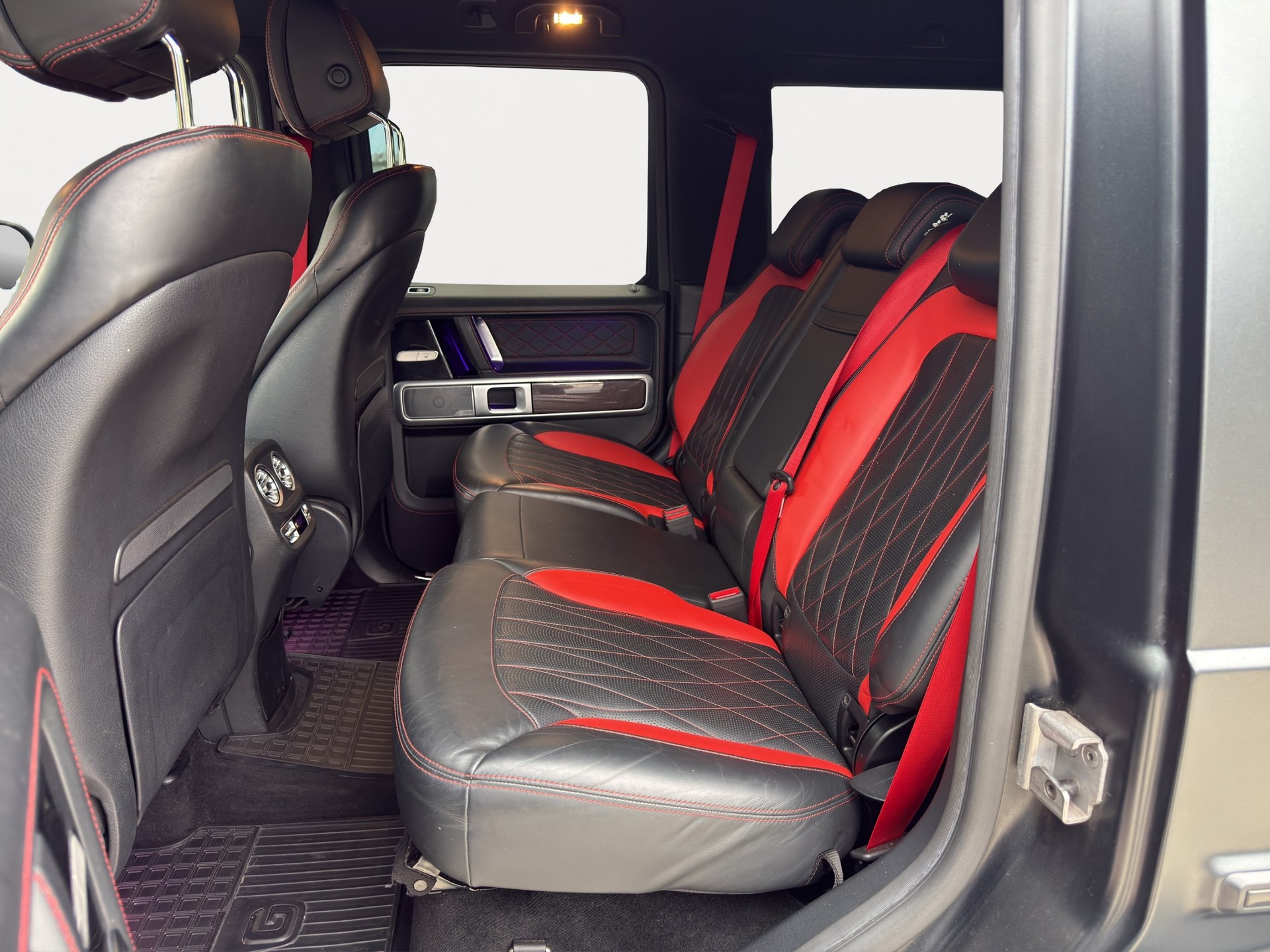 MERCEDES-BENZ G 63 AMG Speedshift Plus G-Tronic-image-12