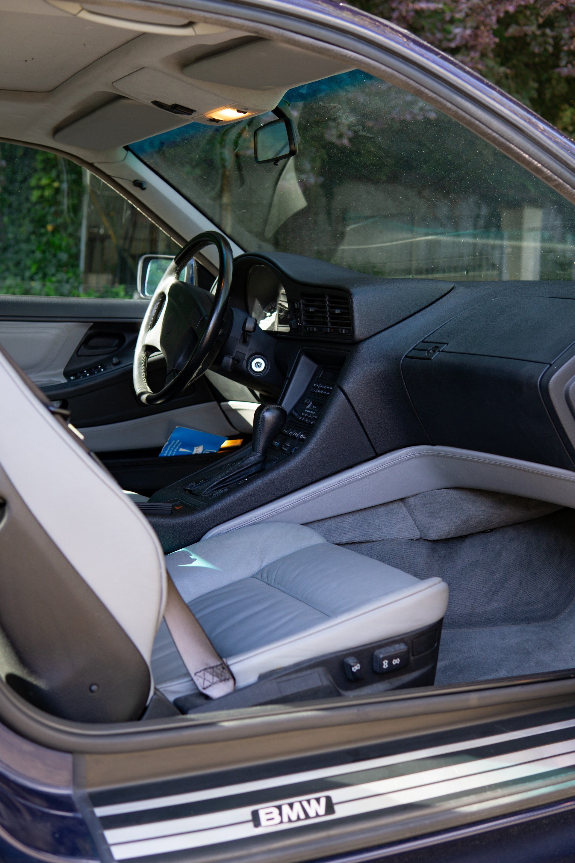 BMW 850i Veteran-image-10