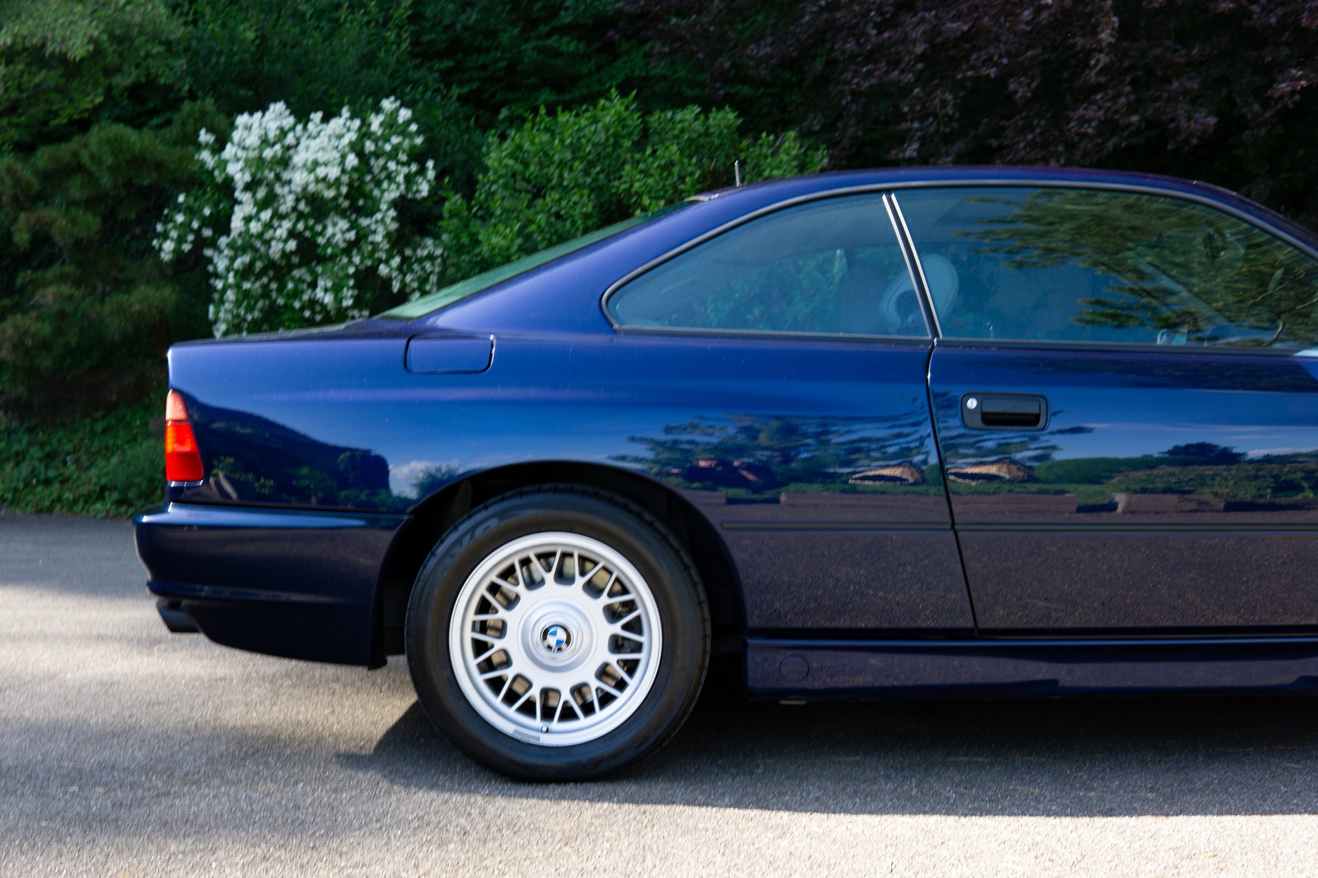 BMW 850i Veteran-image-5