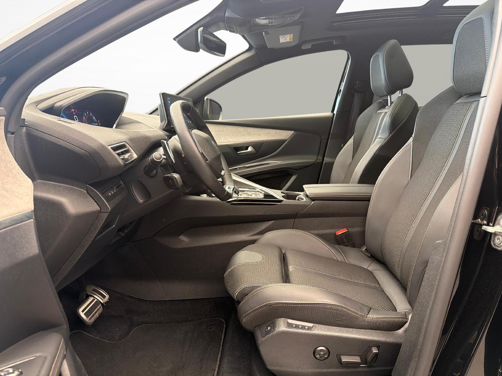 PEUGEOT 3008 1.2 PureTech GT-image-9