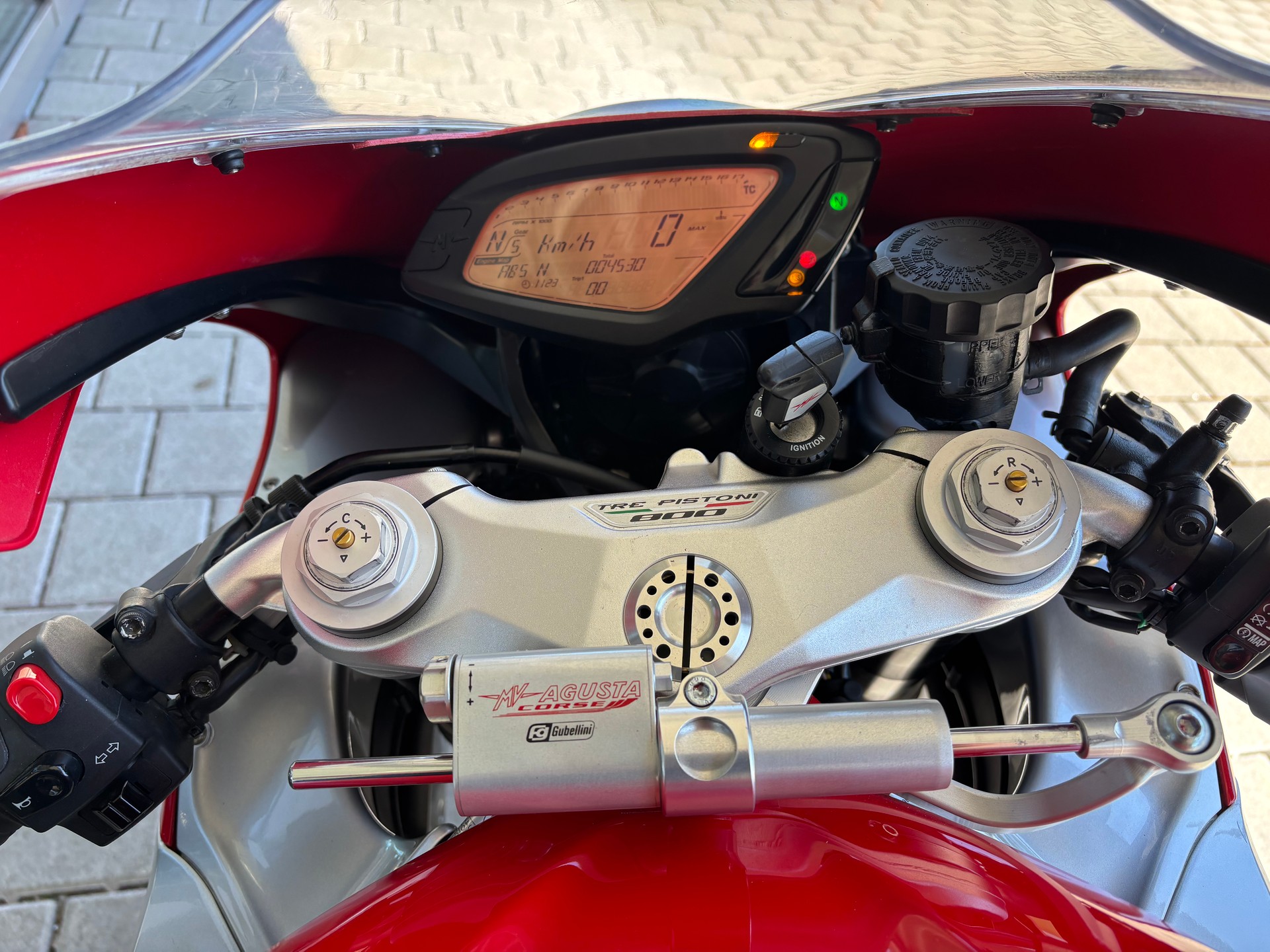 MV AGUSTA F3 800 ABS-image-4