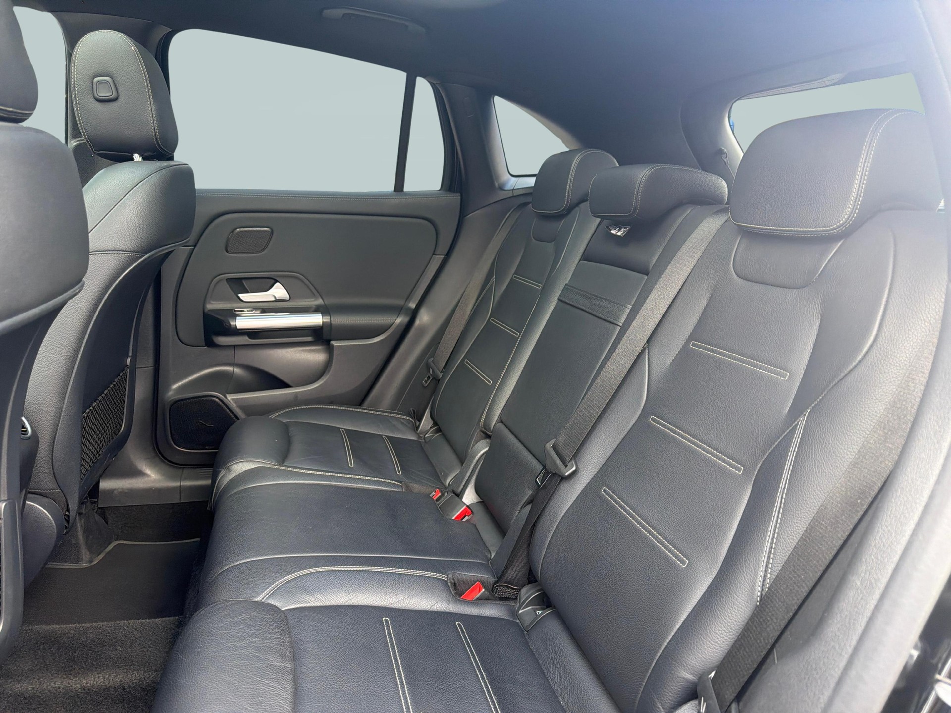 MERCEDES-BENZ GLA 250 Progressive 4matic-image-10
