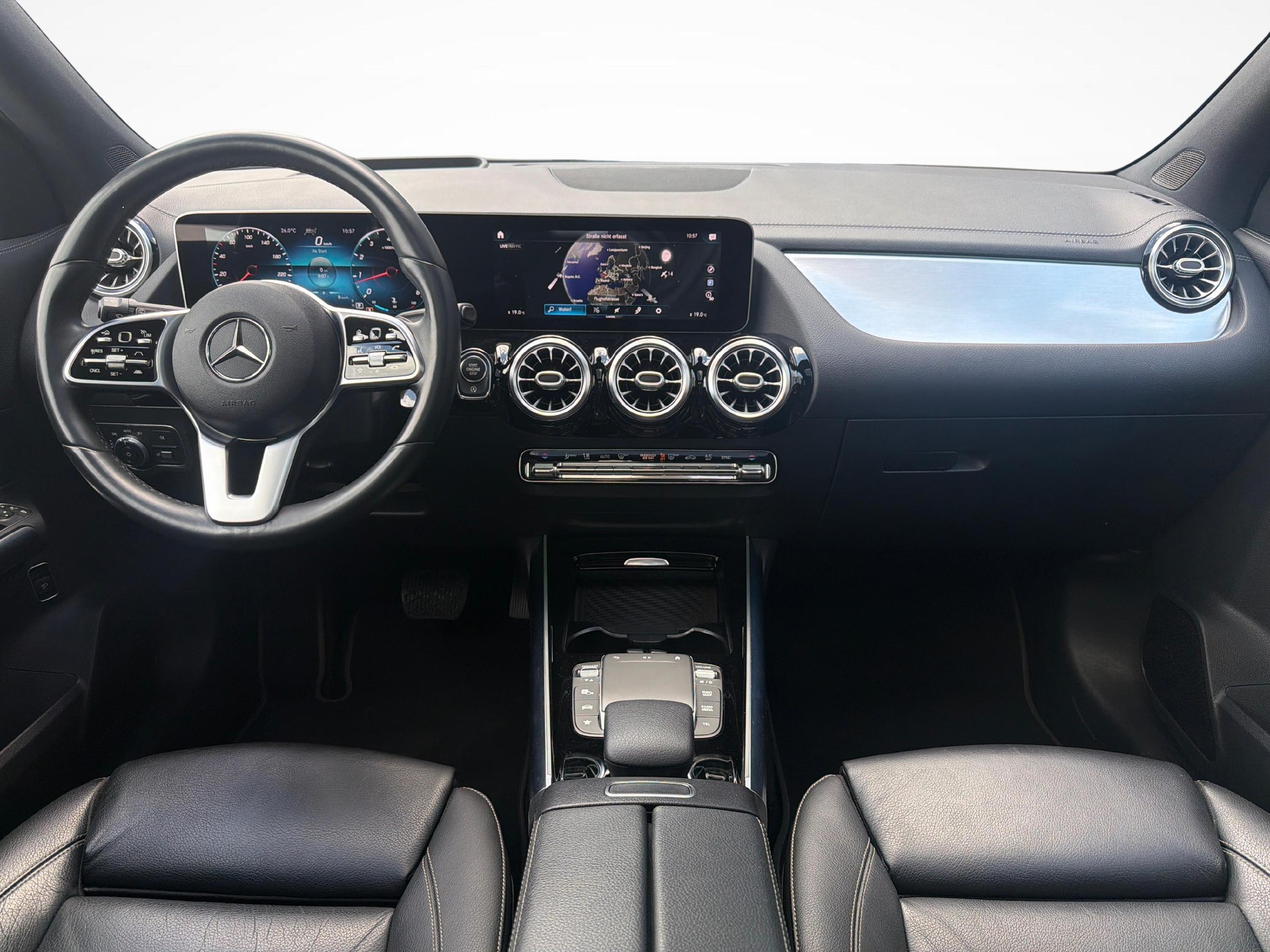 MERCEDES-BENZ GLA 250 Progressive 4matic-image-8