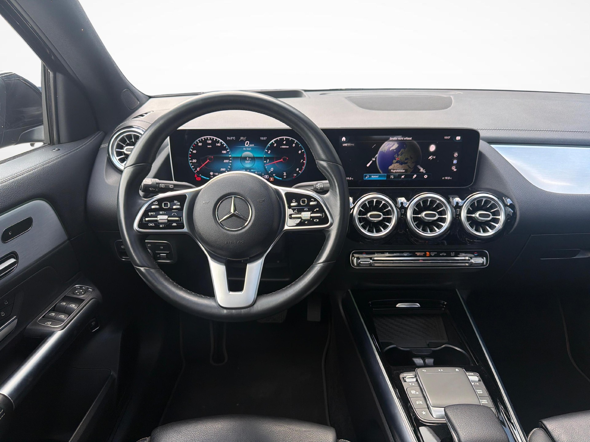 MERCEDES-BENZ GLA 250 Progressive 4matic-image-15