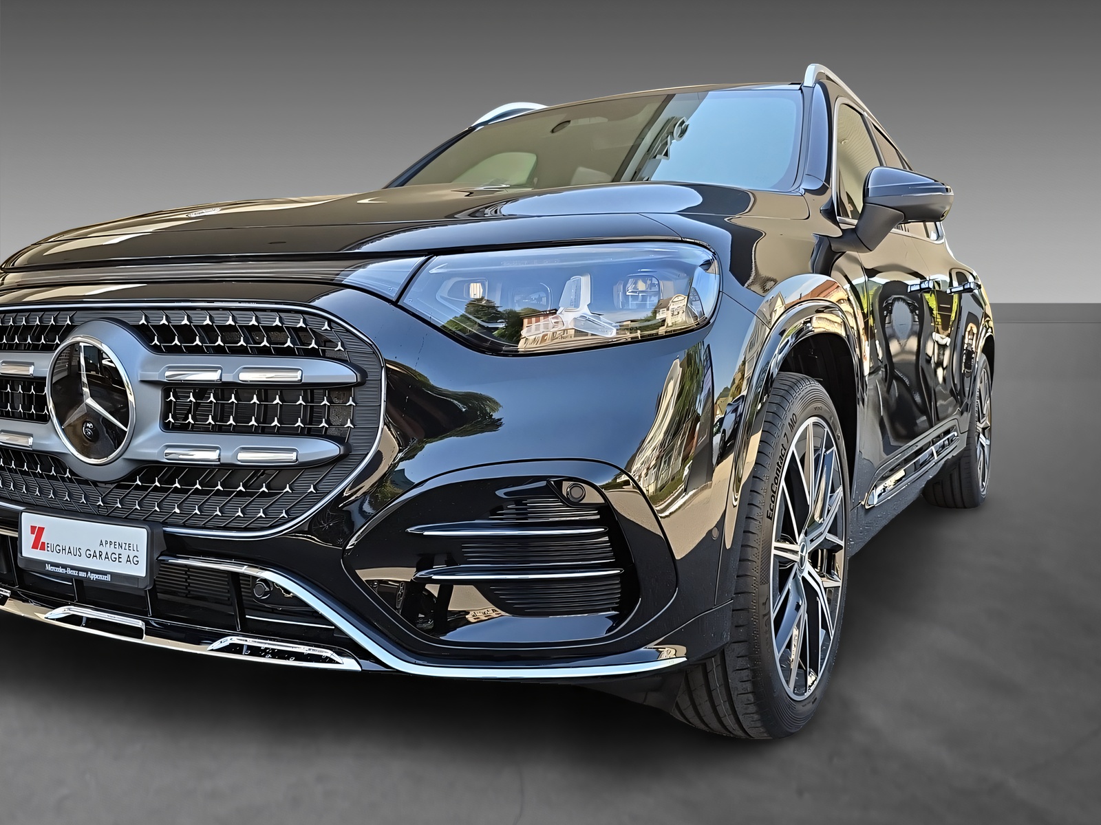 MERCEDES-BENZ GLB 220 4Matic-showroom-element-1