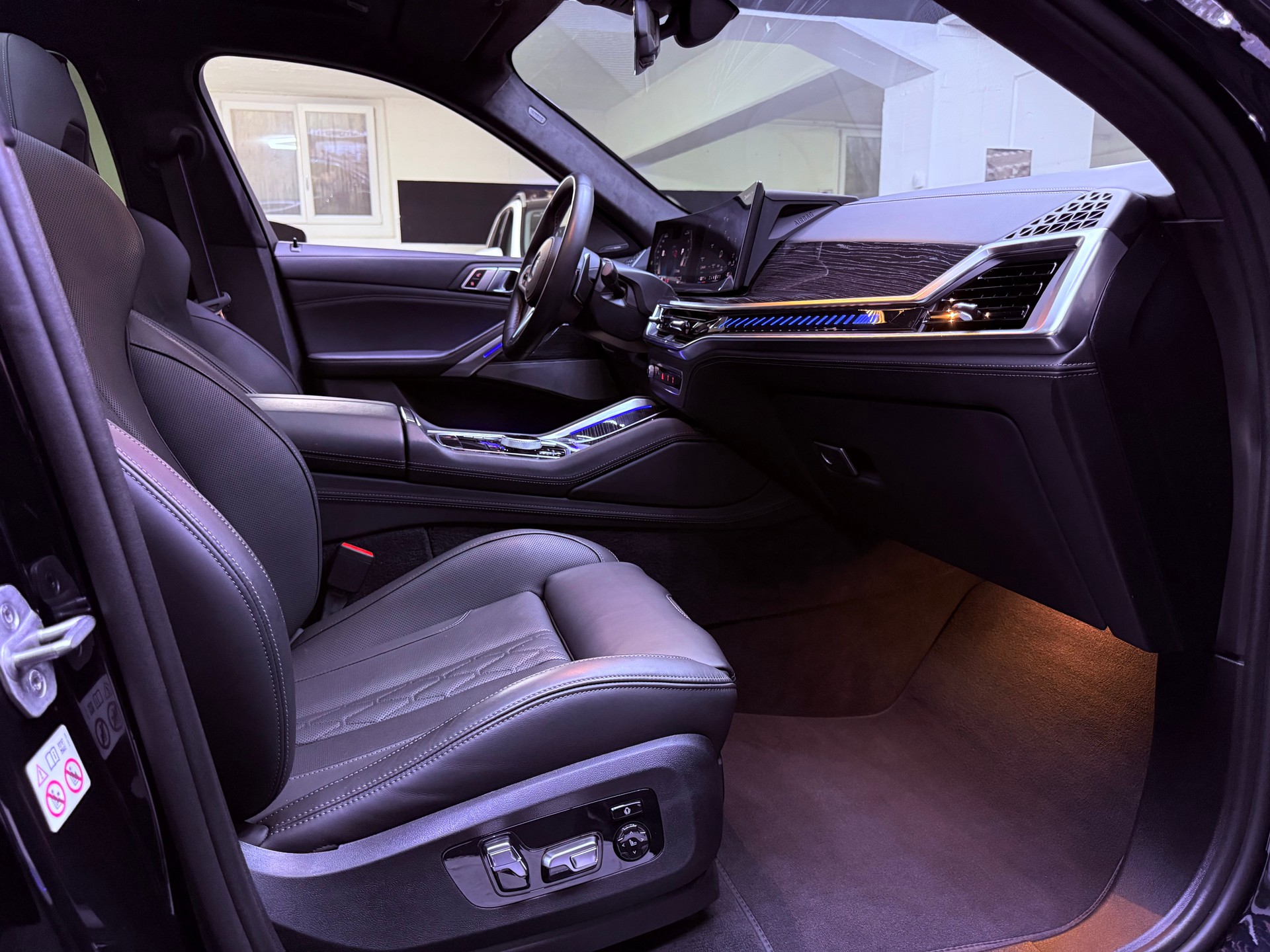 BMW X6 xDrive 48V M60i M Sport Pro Steptronic-image-20
