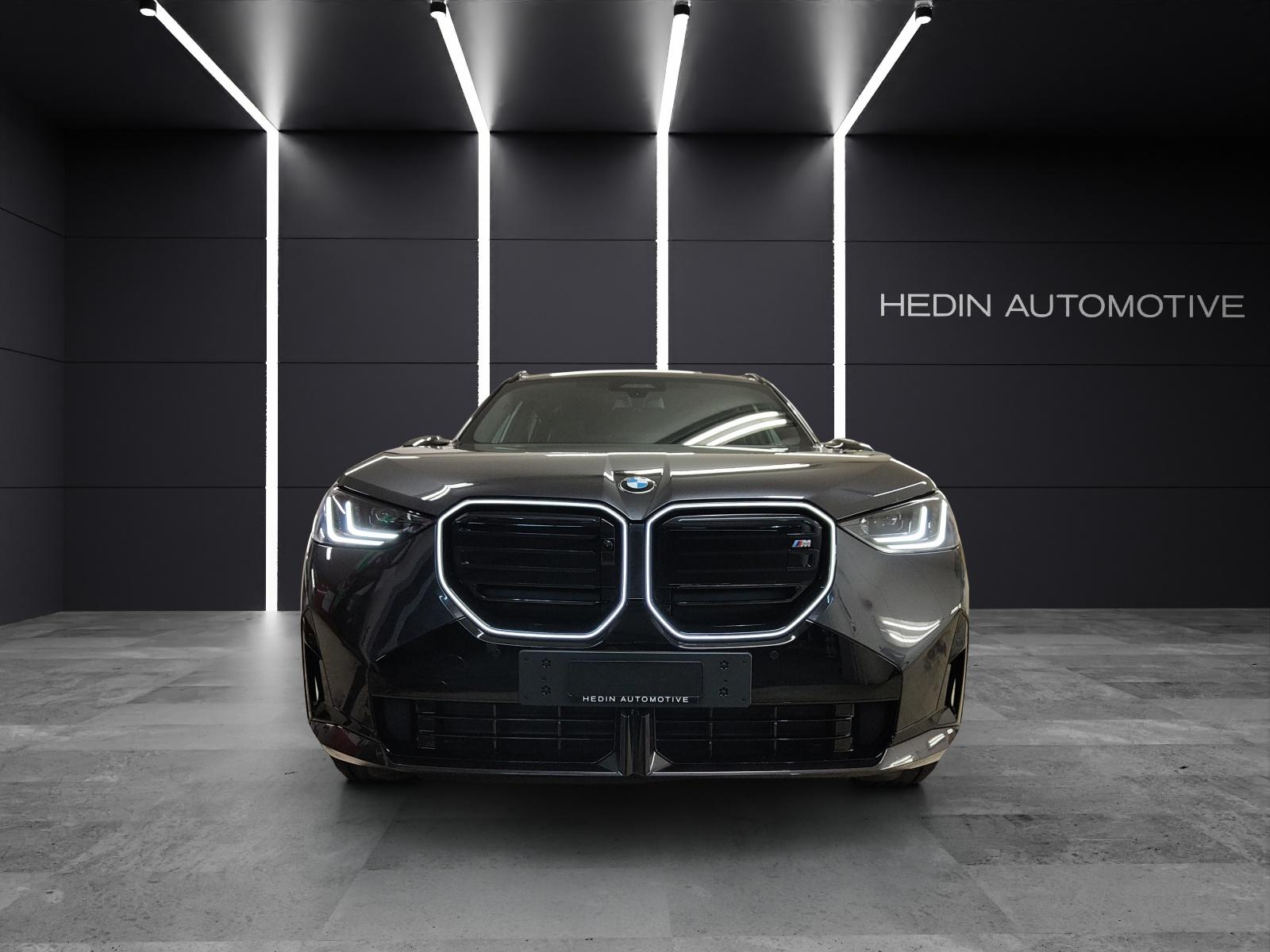 BMW X3 M50i-showroom-element-2