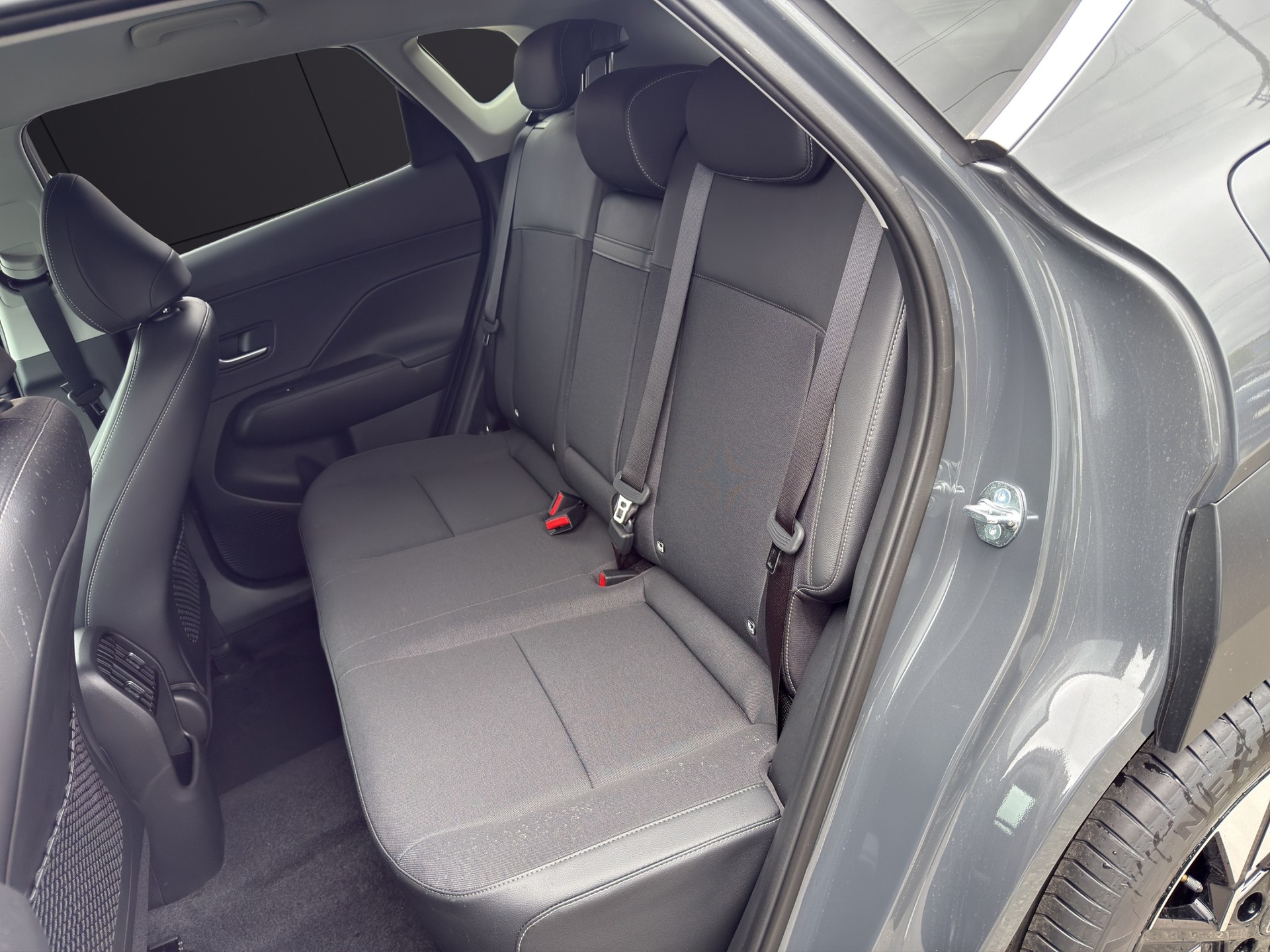 HYUNDAI Kona 1.6 GDi HEV Amplia DCT-image-14