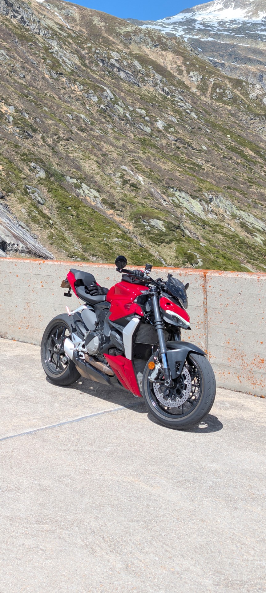 DUCATI Streetfighter V2-image-0