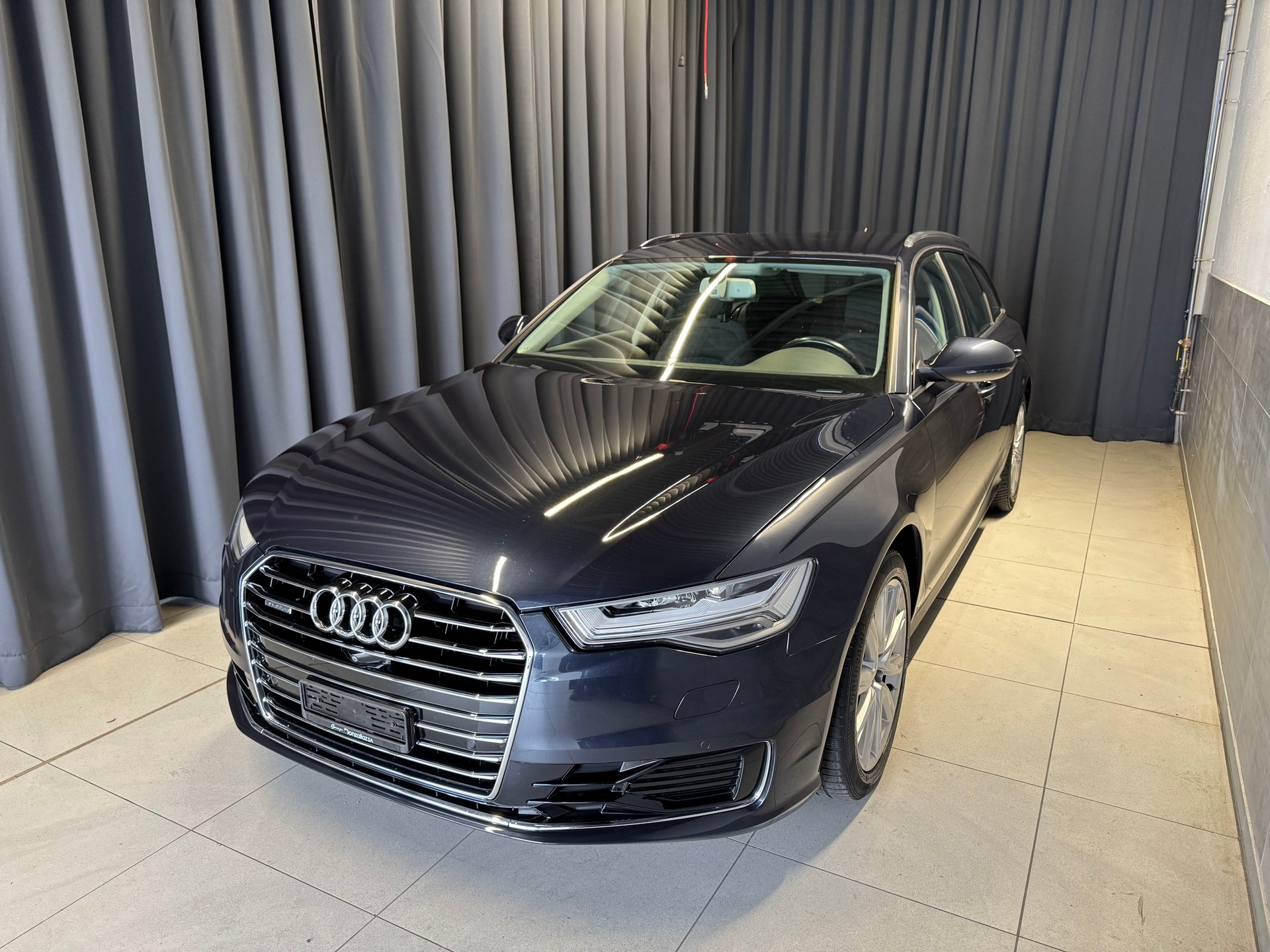 AUDI A6 Avant 3.0 TDI V6 Attraction quattro S-tronic(59)(M)-showroom-element-2