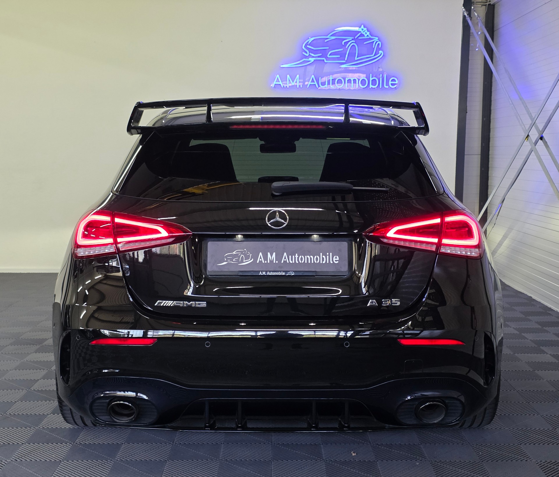 MERCEDES-BENZ A 35 AMG 4Matic Speedshift-image-6