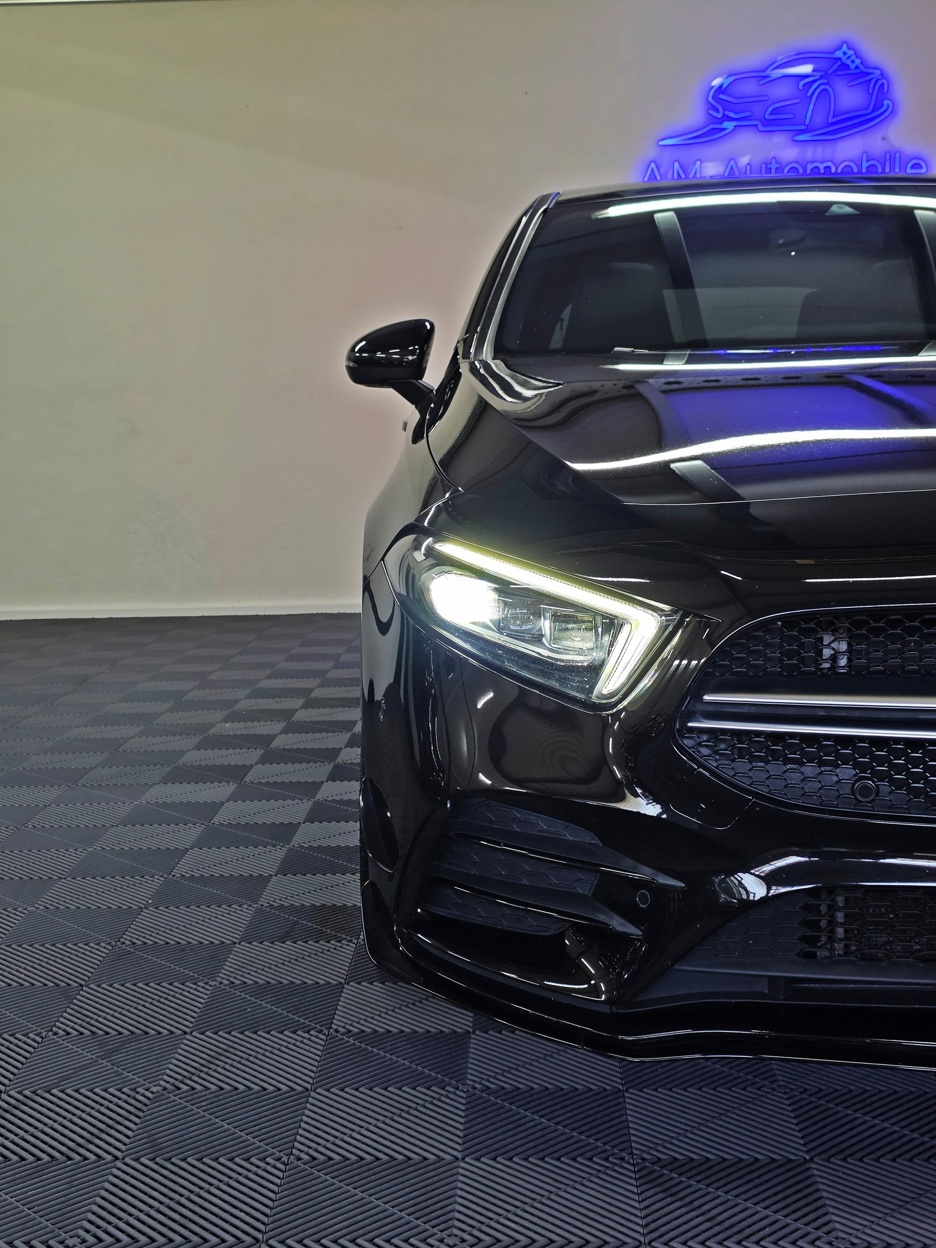 MERCEDES-BENZ A 35 AMG 4Matic Speedshift-showroom-element-2