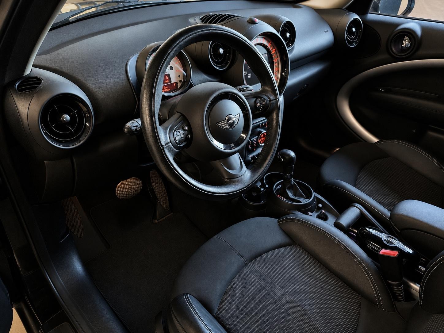MINI Countryman Cooper ALL4 Steptronic-image-12